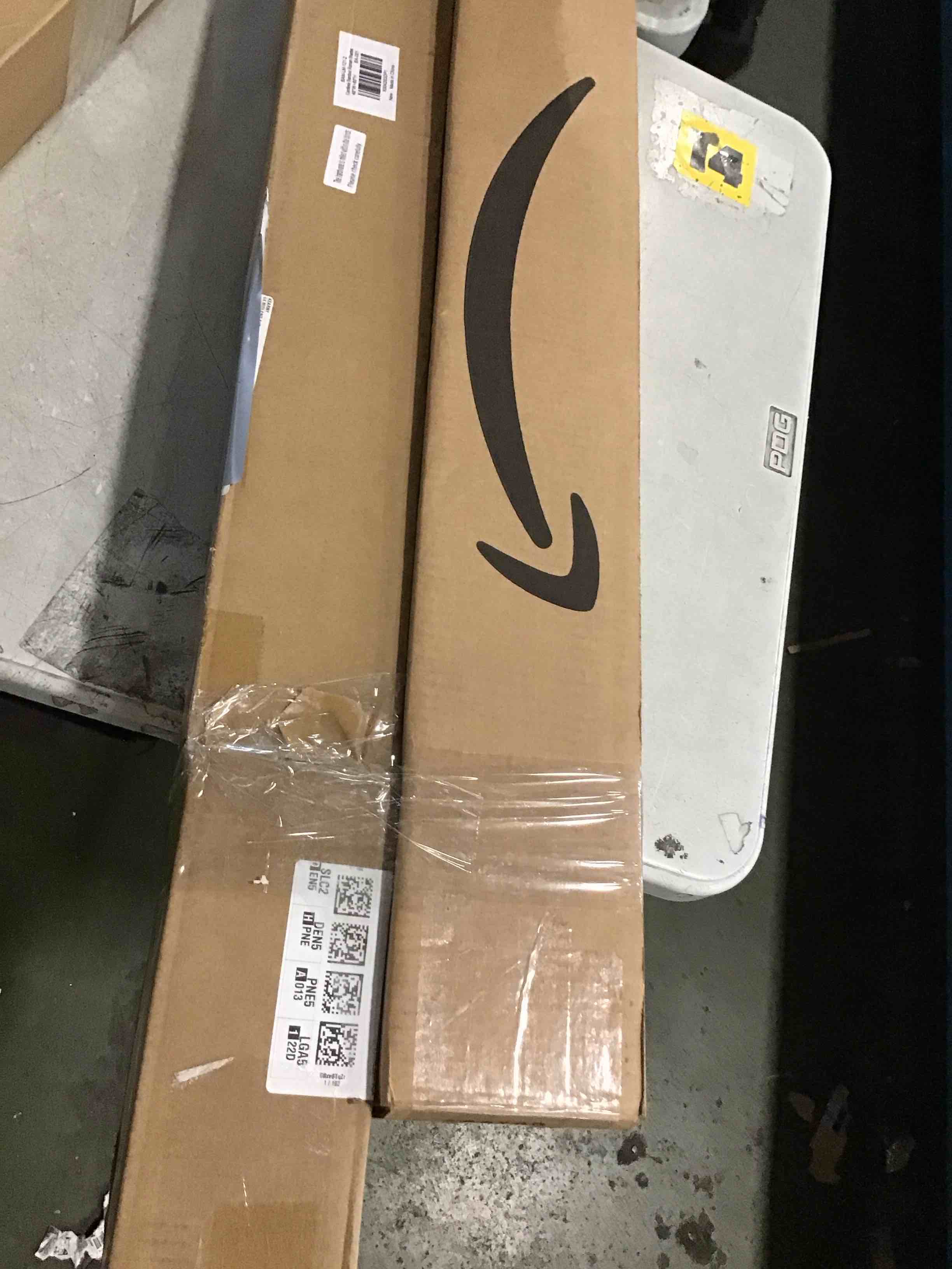 https://s3.amazonaws.com/lotting-images-prod/bidfta/PNK3568854_1750185420664.jpeg