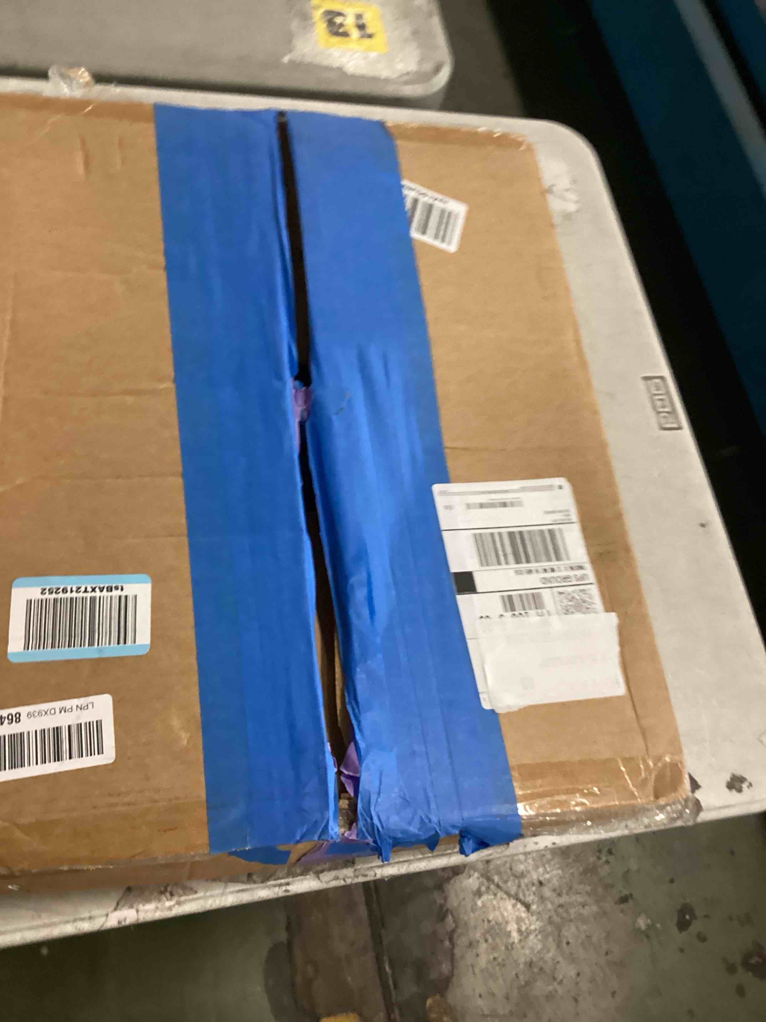 https://s3.amazonaws.com/lotting-images-prod/bidfta/PNK3568975_1750168015315.jpeg