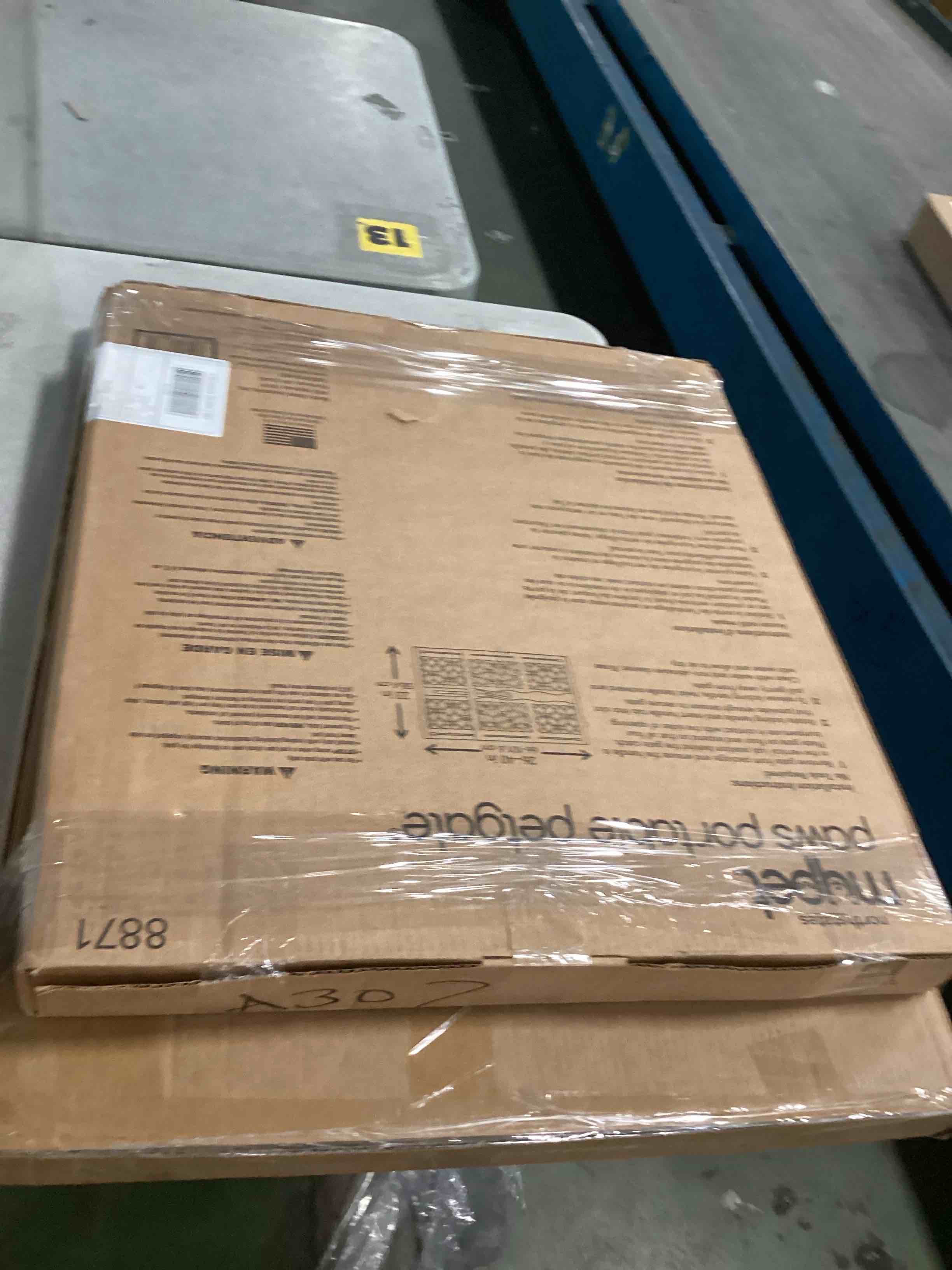 https://s3.amazonaws.com/lotting-images-prod/bidfta/PNK3568979_1750168475295.jpeg
