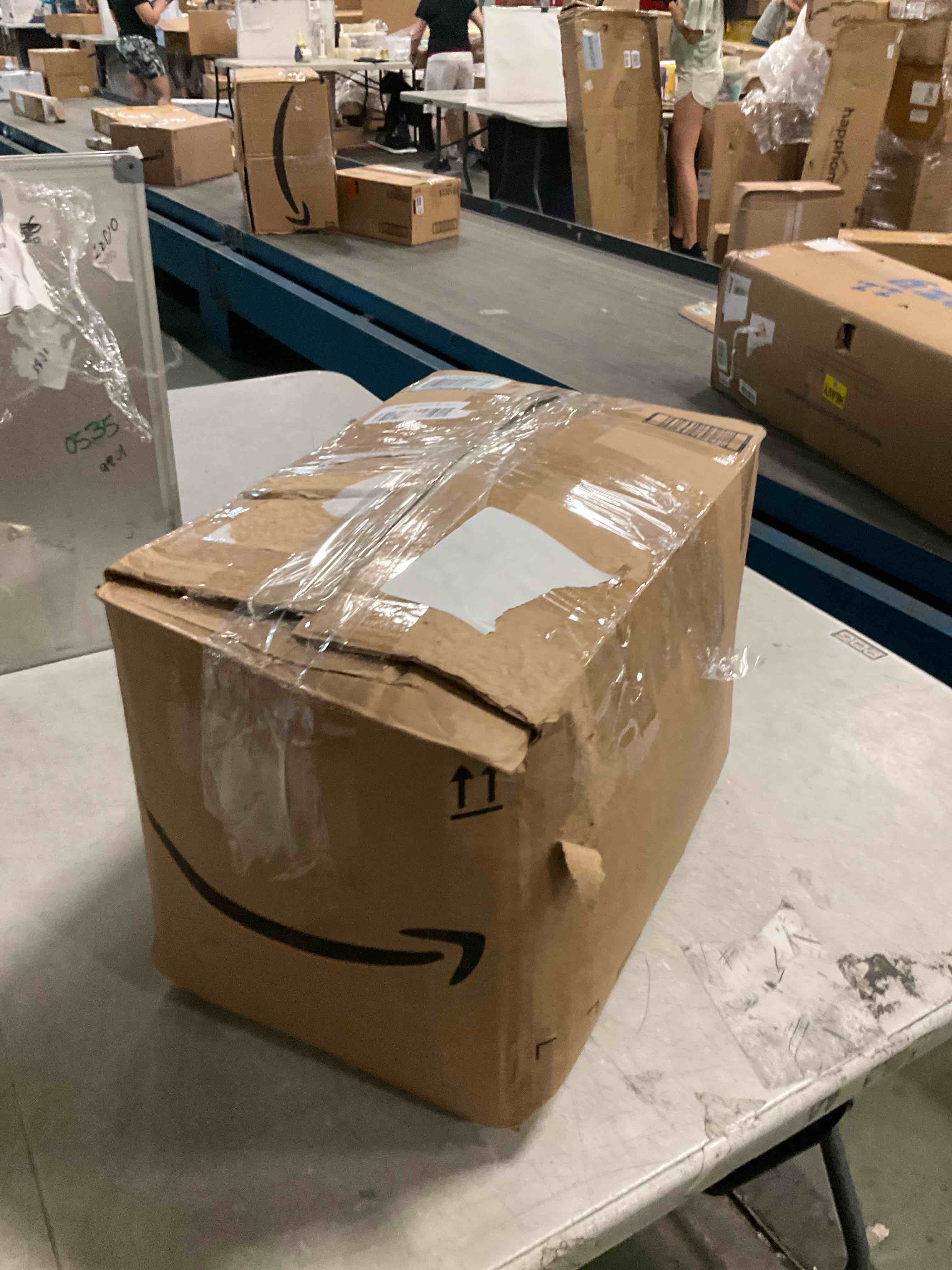 https://s3.amazonaws.com/lotting-images-prod/bidfta/PNK3569102_1750248736011.jpeg