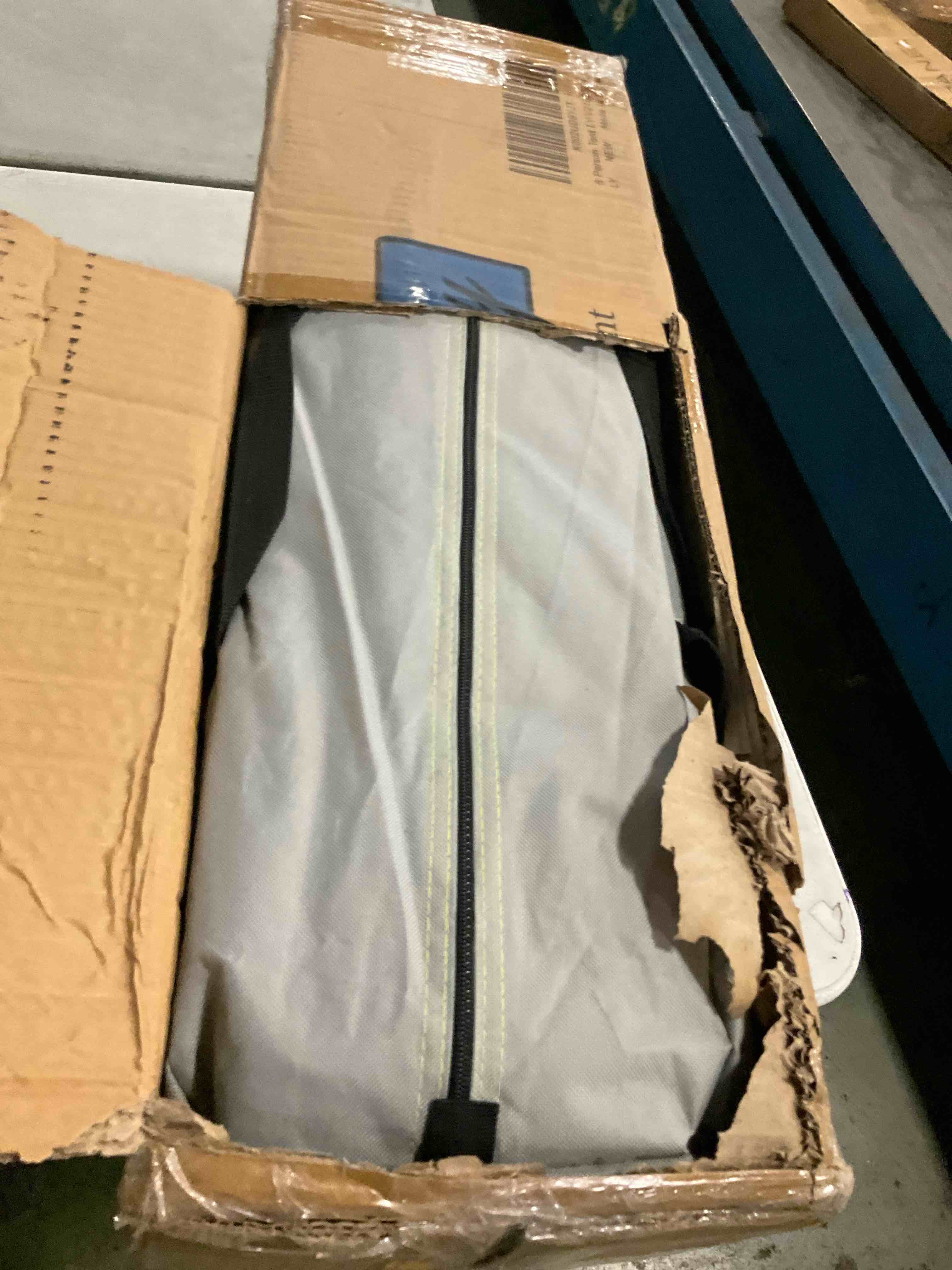https://s3.amazonaws.com/lotting-images-prod/bidfta/PNK3569107_1750249212785.jpeg