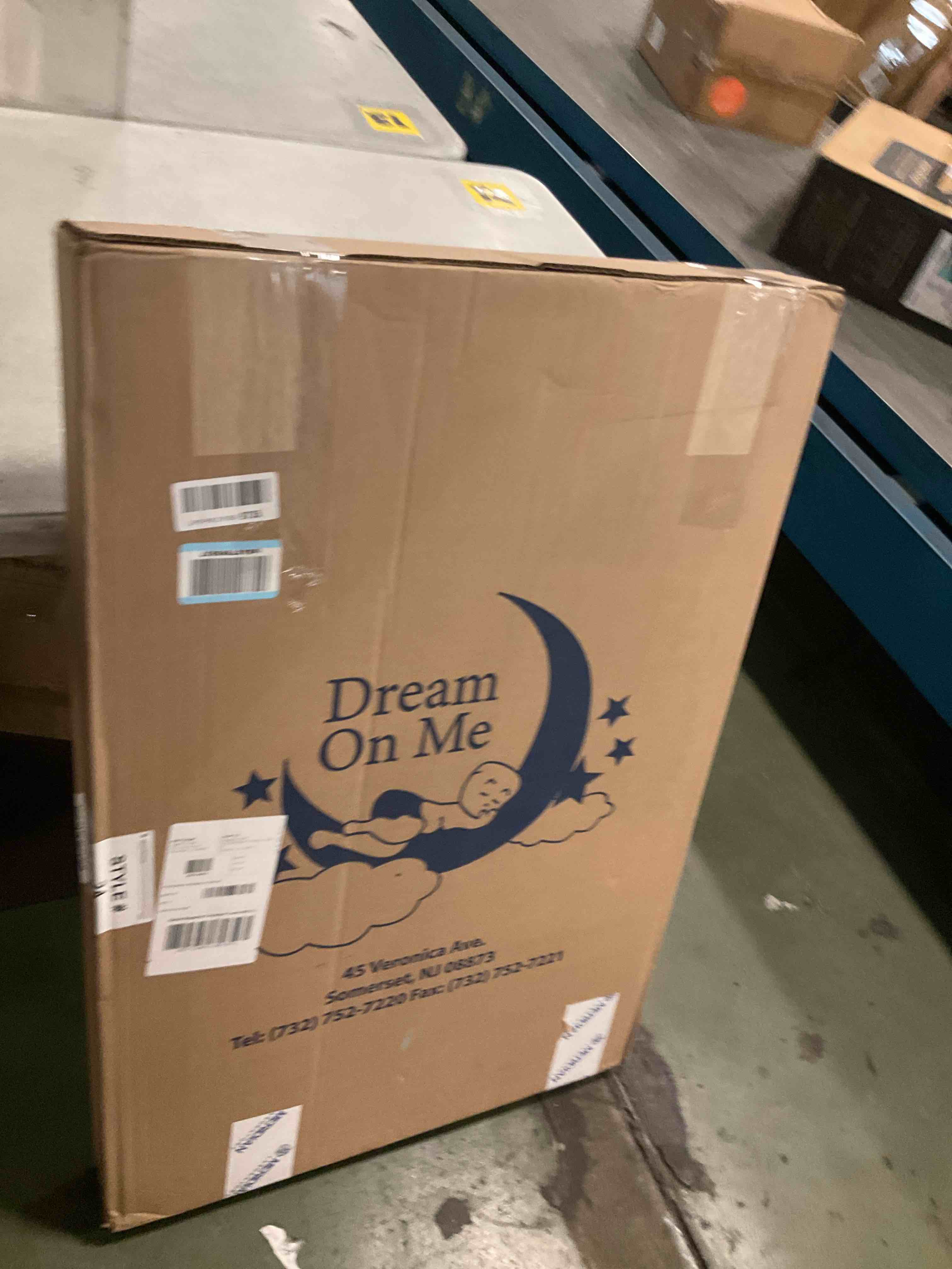 https://s3.amazonaws.com/lotting-images-prod/bidfta/PNK3569108_1750249307578.jpeg