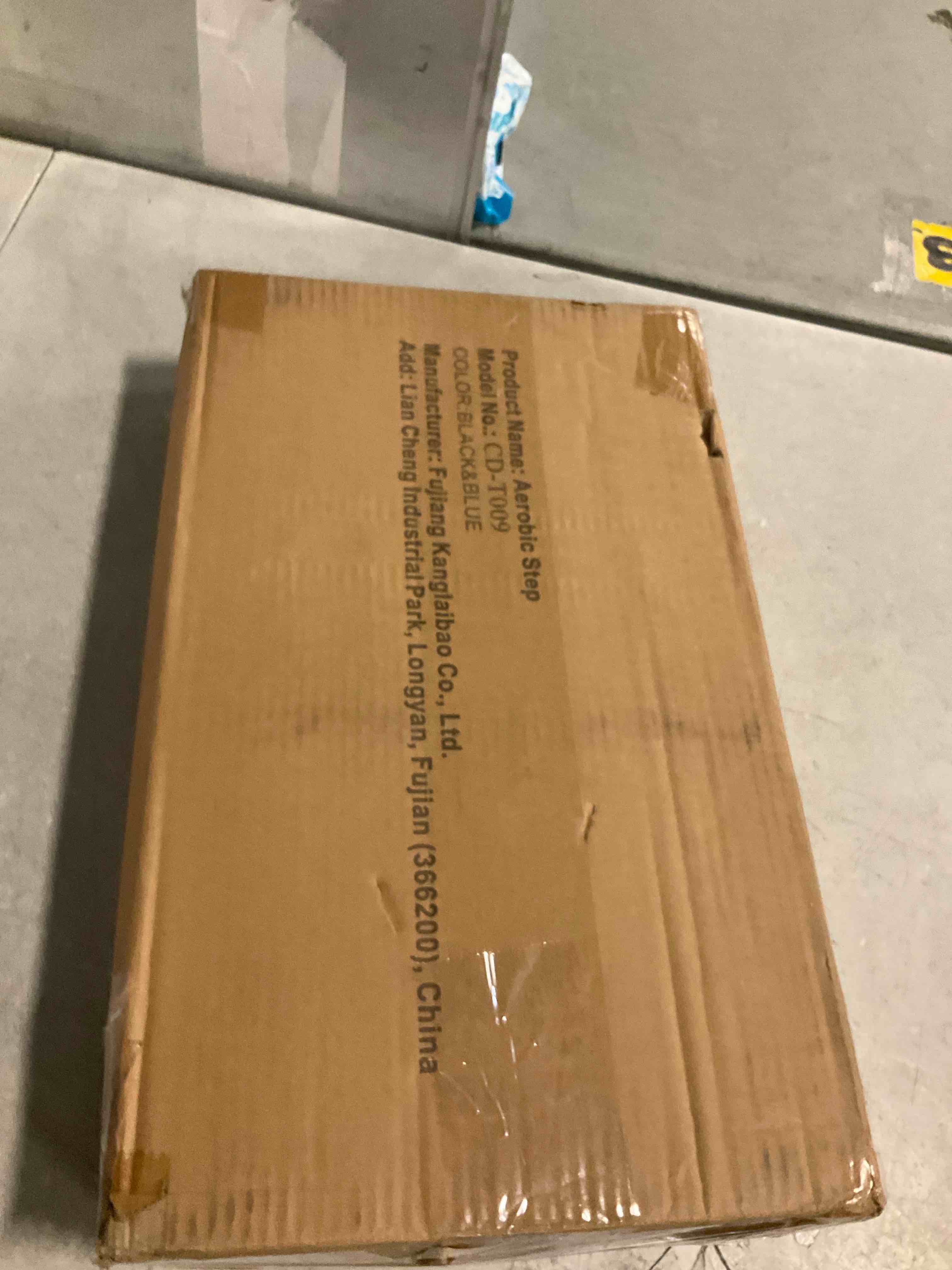 https://s3.amazonaws.com/lotting-images-prod/bidfta/PNK3569151_1750252947553.jpeg