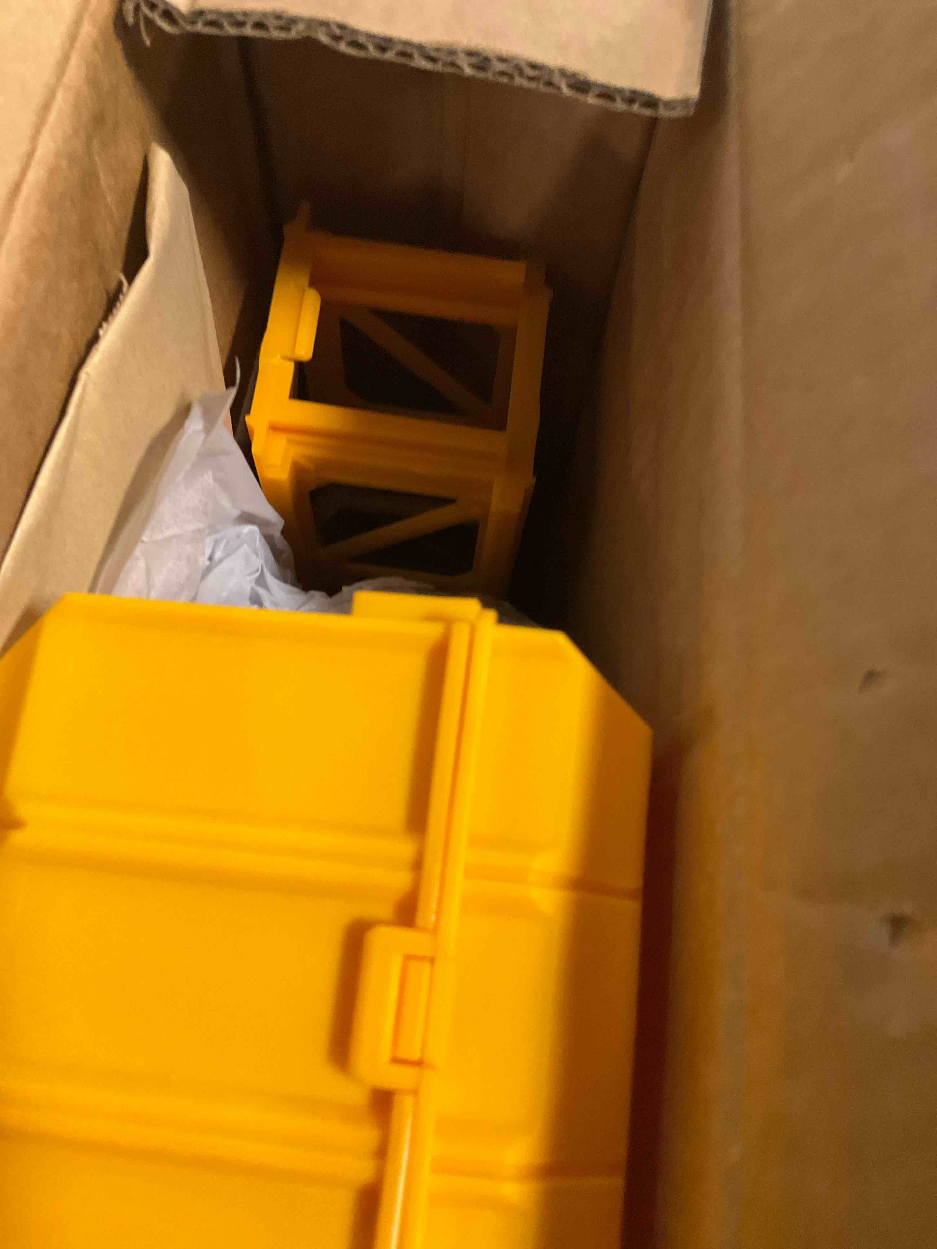https://s3.amazonaws.com/lotting-images-prod/bidfta/PNK3569317_1750336887055.jpeg