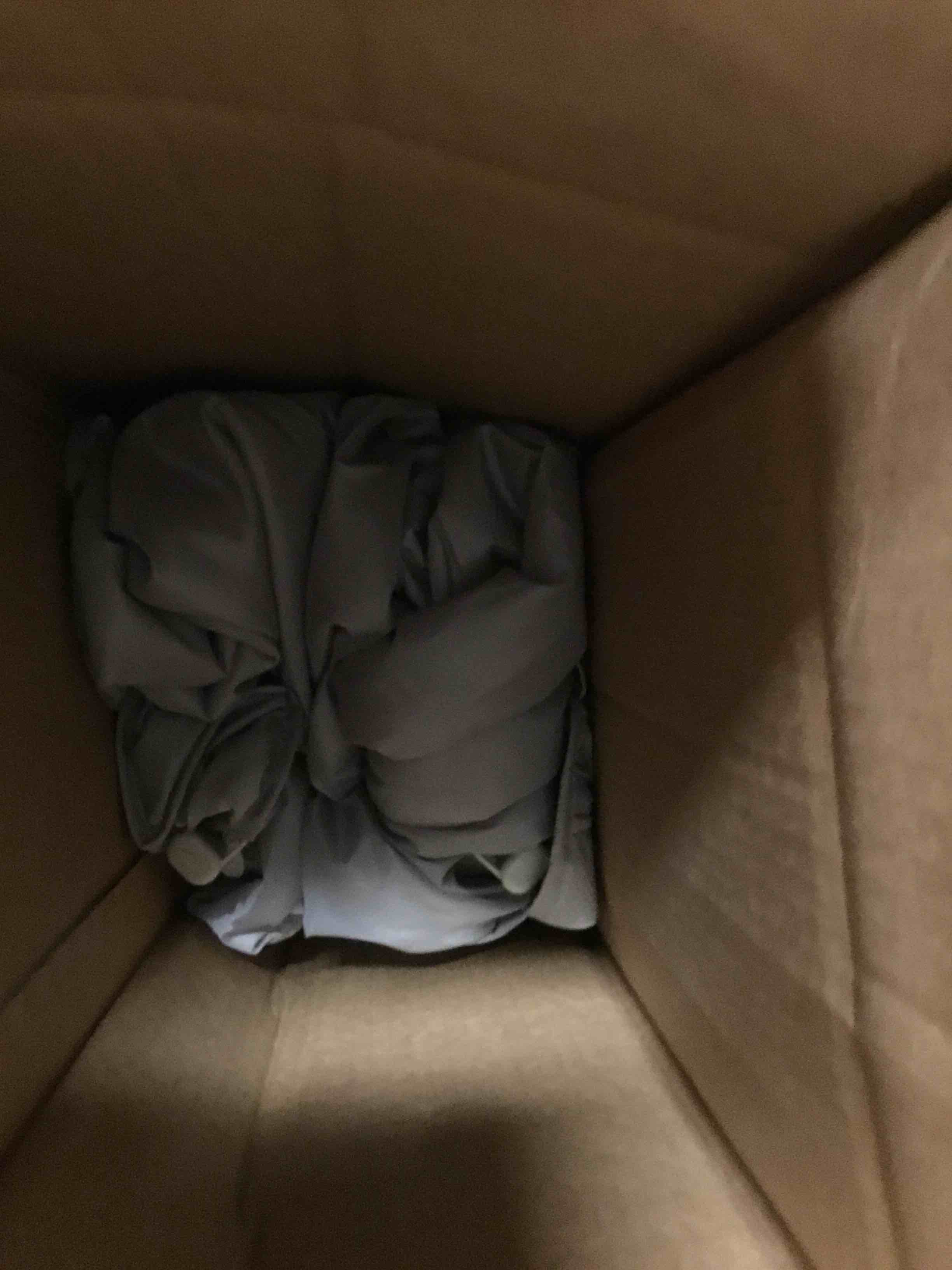 https://s3.amazonaws.com/lotting-images-prod/bidfta/PNK3569702_1750504219528.jpeg