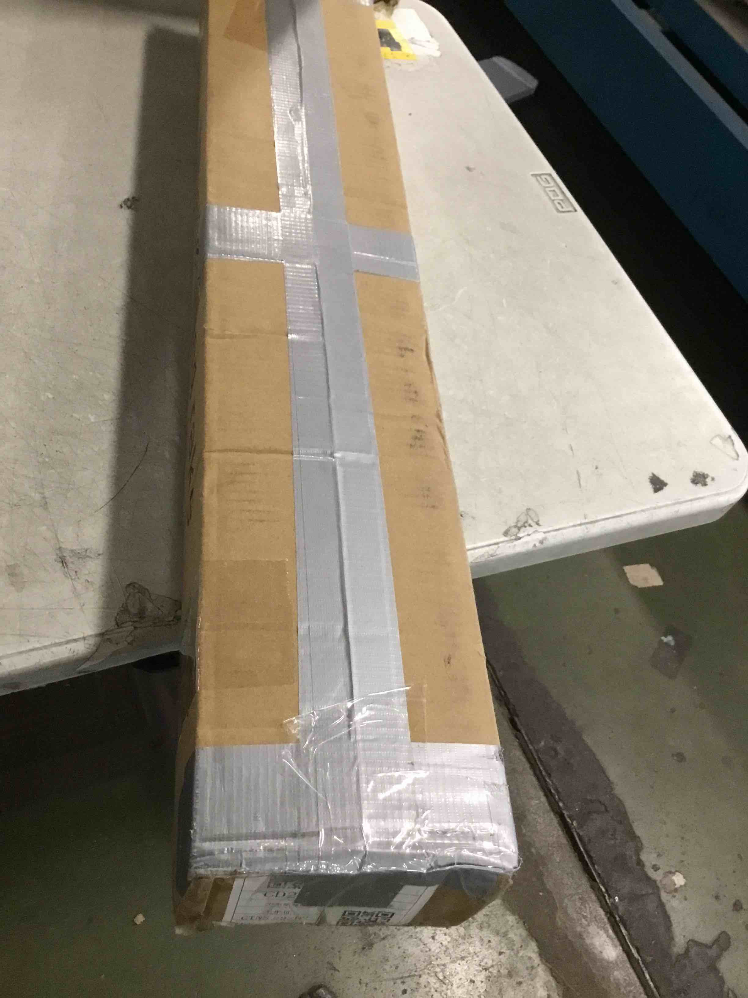 https://s3.amazonaws.com/lotting-images-prod/bidfta/PNK3569735_1750508132504.jpeg