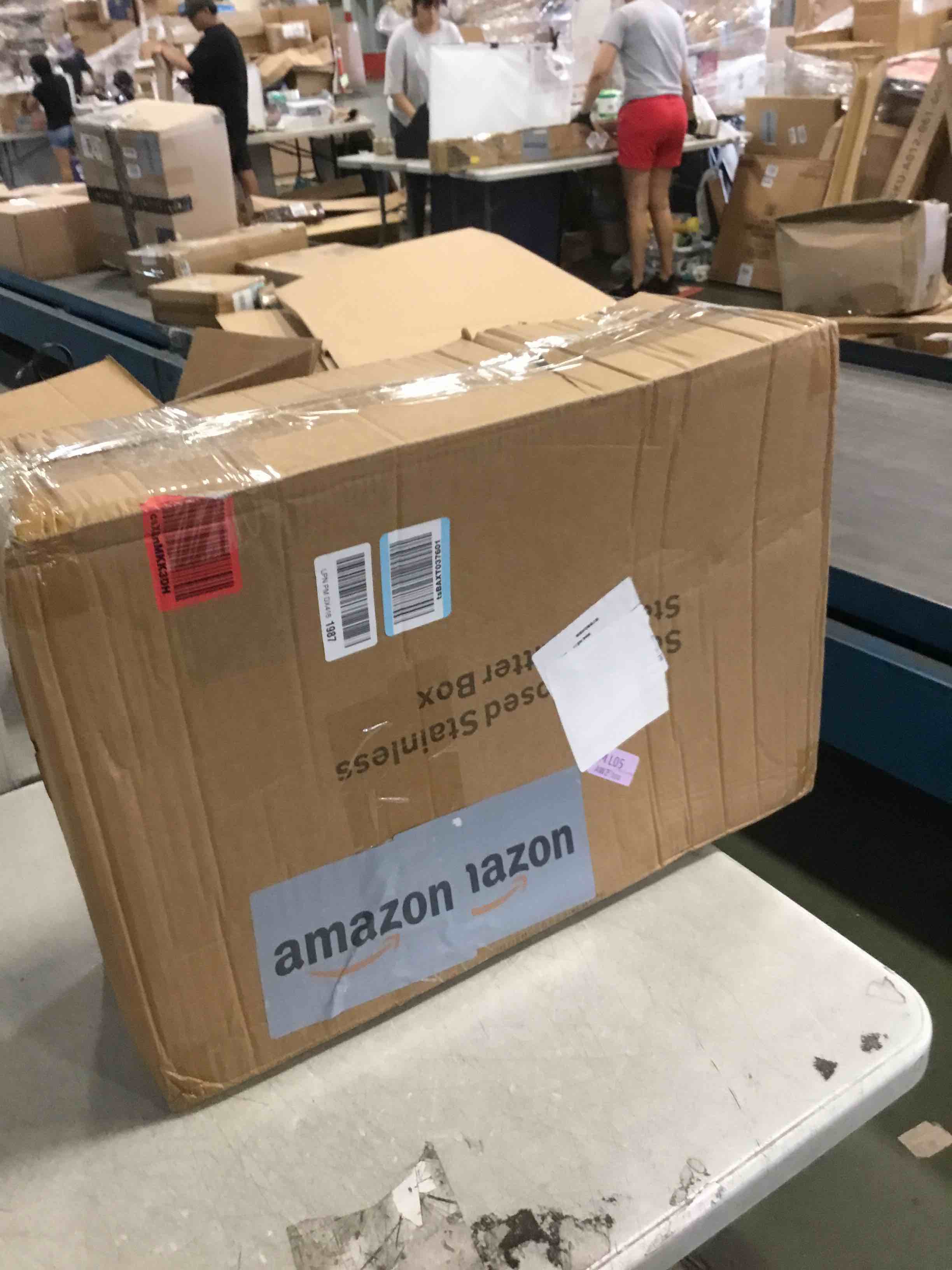 https://s3.amazonaws.com/lotting-images-prod/bidfta/PNK3569765_1750514341837.jpeg