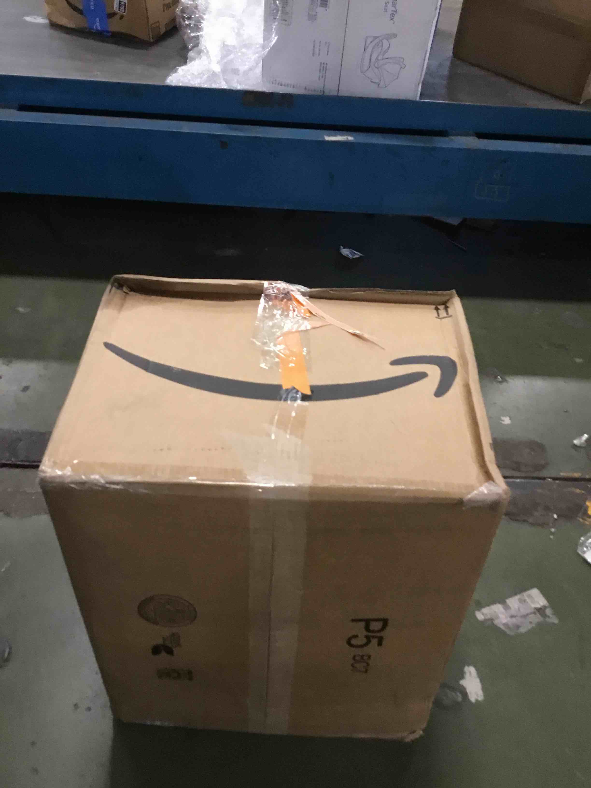 https://s3.amazonaws.com/lotting-images-prod/bidfta/PNK3569791_1750517343518.jpeg