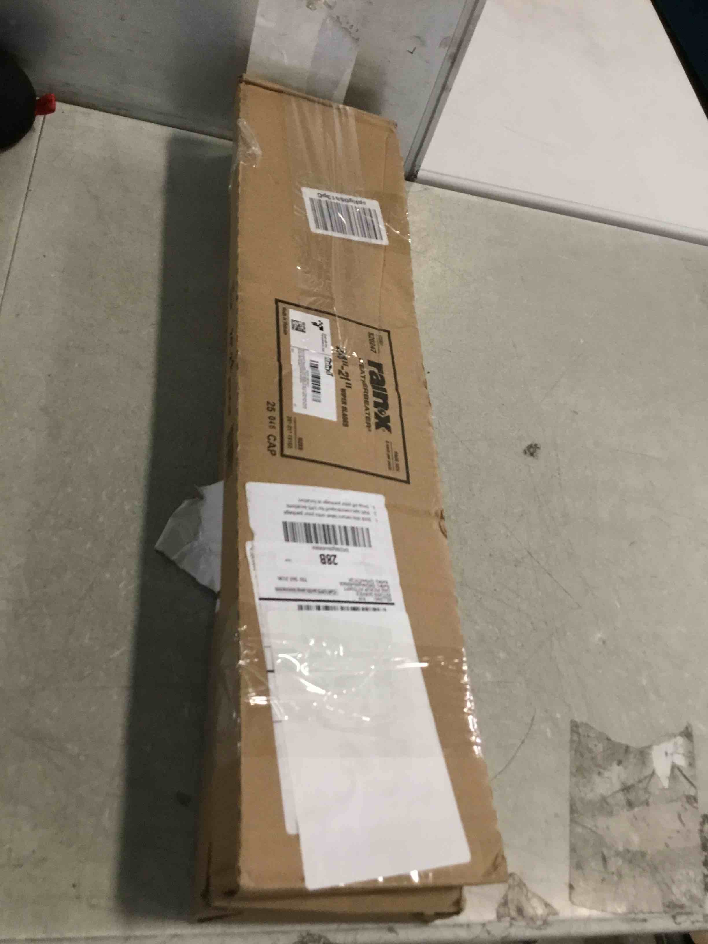 https://s3.amazonaws.com/lotting-images-prod/bidfta/PNK3569797_1750517995735.jpeg