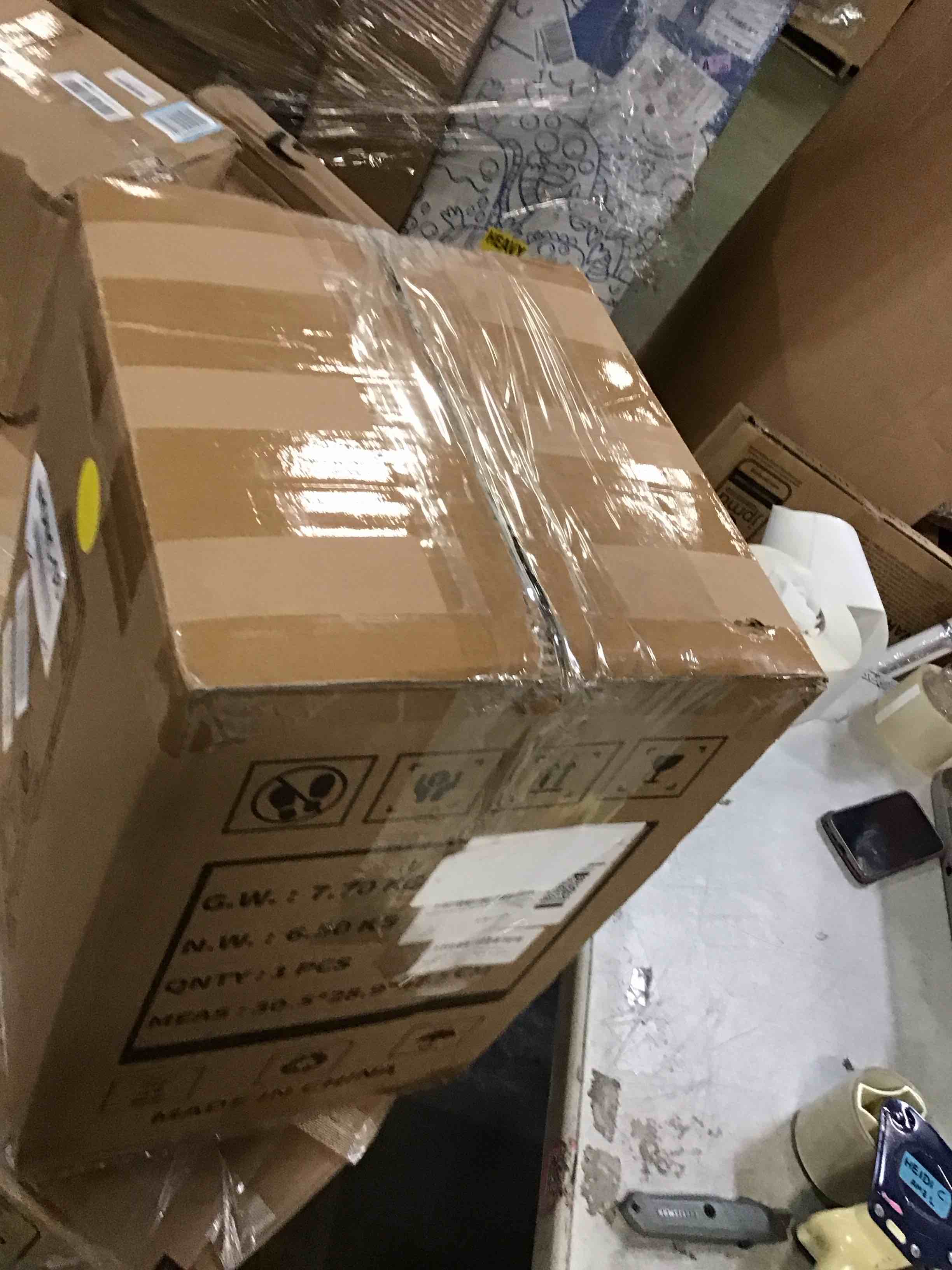 https://s3.amazonaws.com/lotting-images-prod/bidfta/PNK3570539_1750943310088.jpeg
