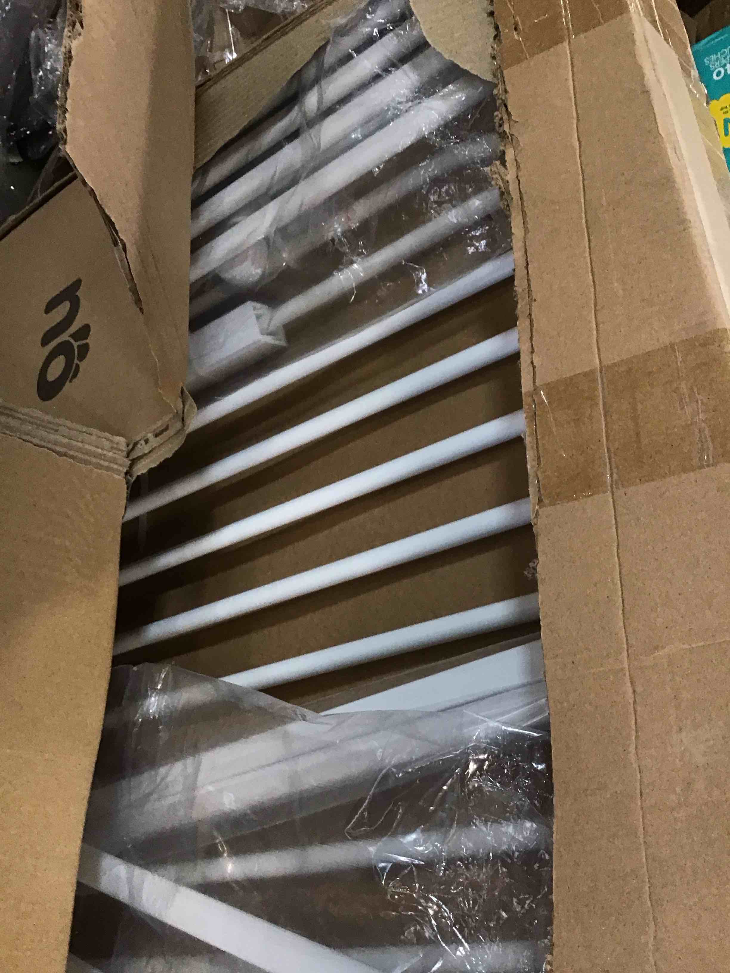 https://s3.amazonaws.com/lotting-images-prod/bidfta/PNK3570551_1750944430146.jpeg