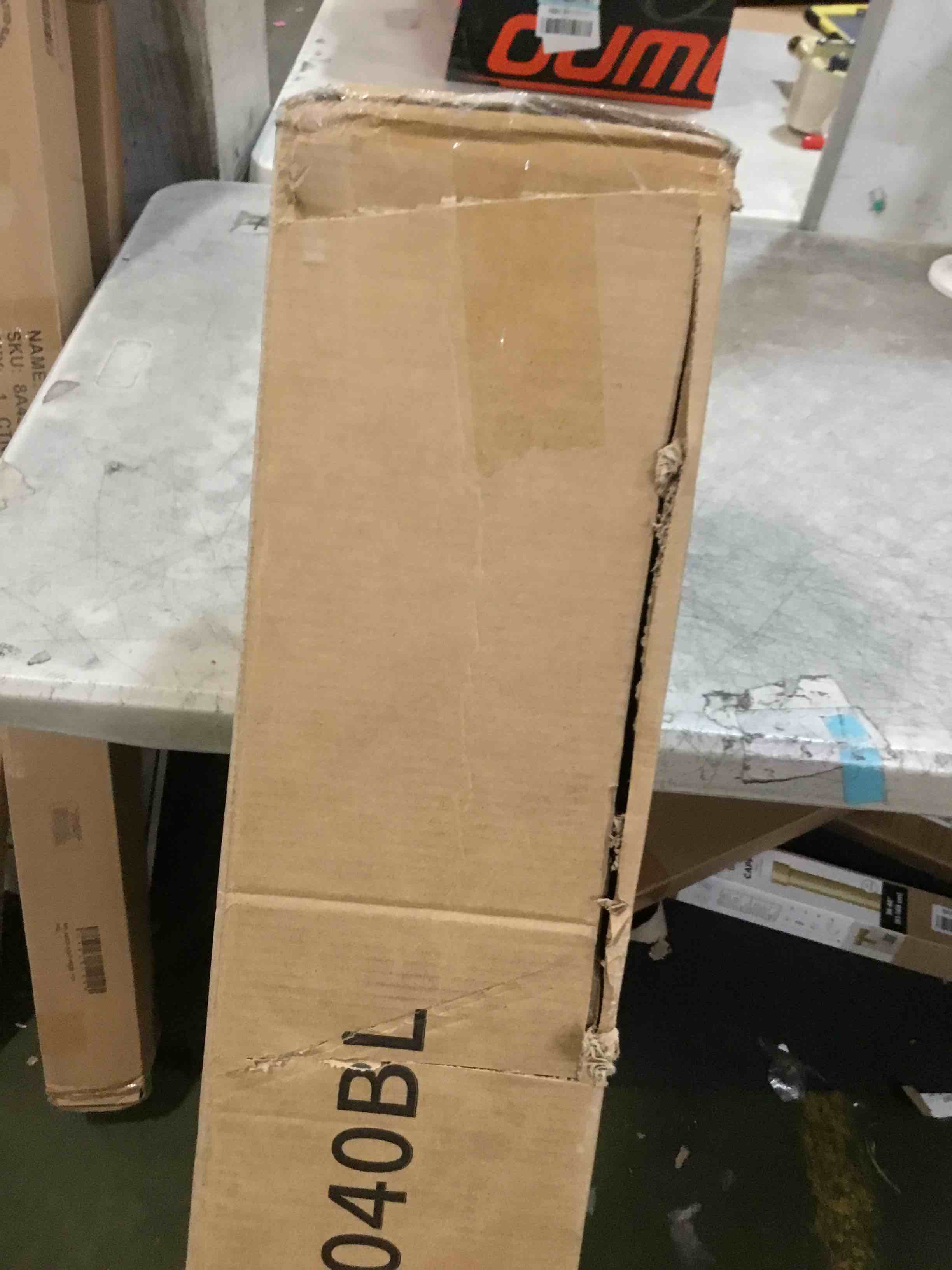 https://s3.amazonaws.com/lotting-images-prod/bidfta/PNK3570826_1751034389348.jpeg
