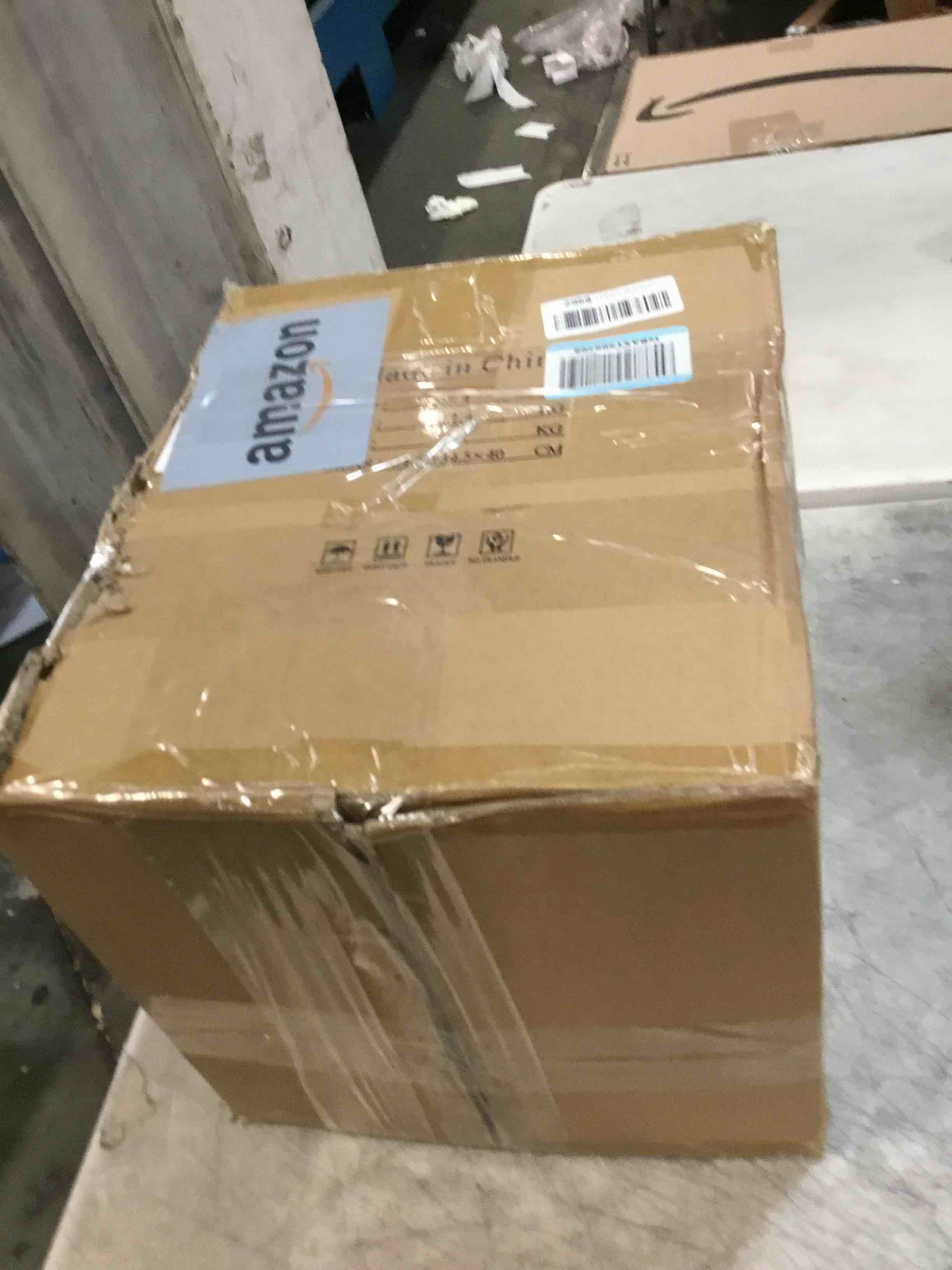 https://s3.amazonaws.com/lotting-images-prod/bidfta/PNK3570864_1751039099532.jpeg