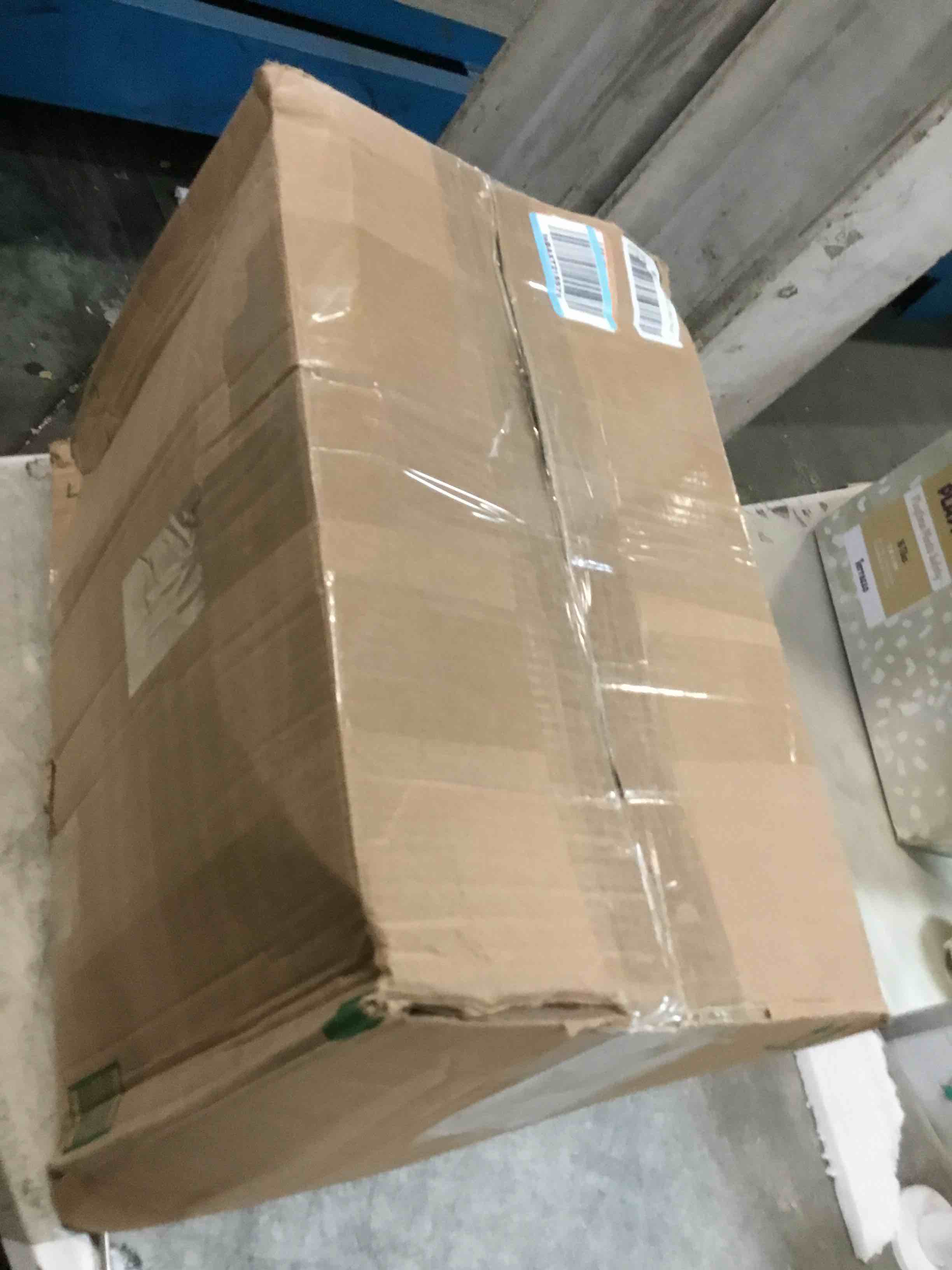 https://s3.amazonaws.com/lotting-images-prod/bidfta/PNK3570876_1751039987890.jpeg
