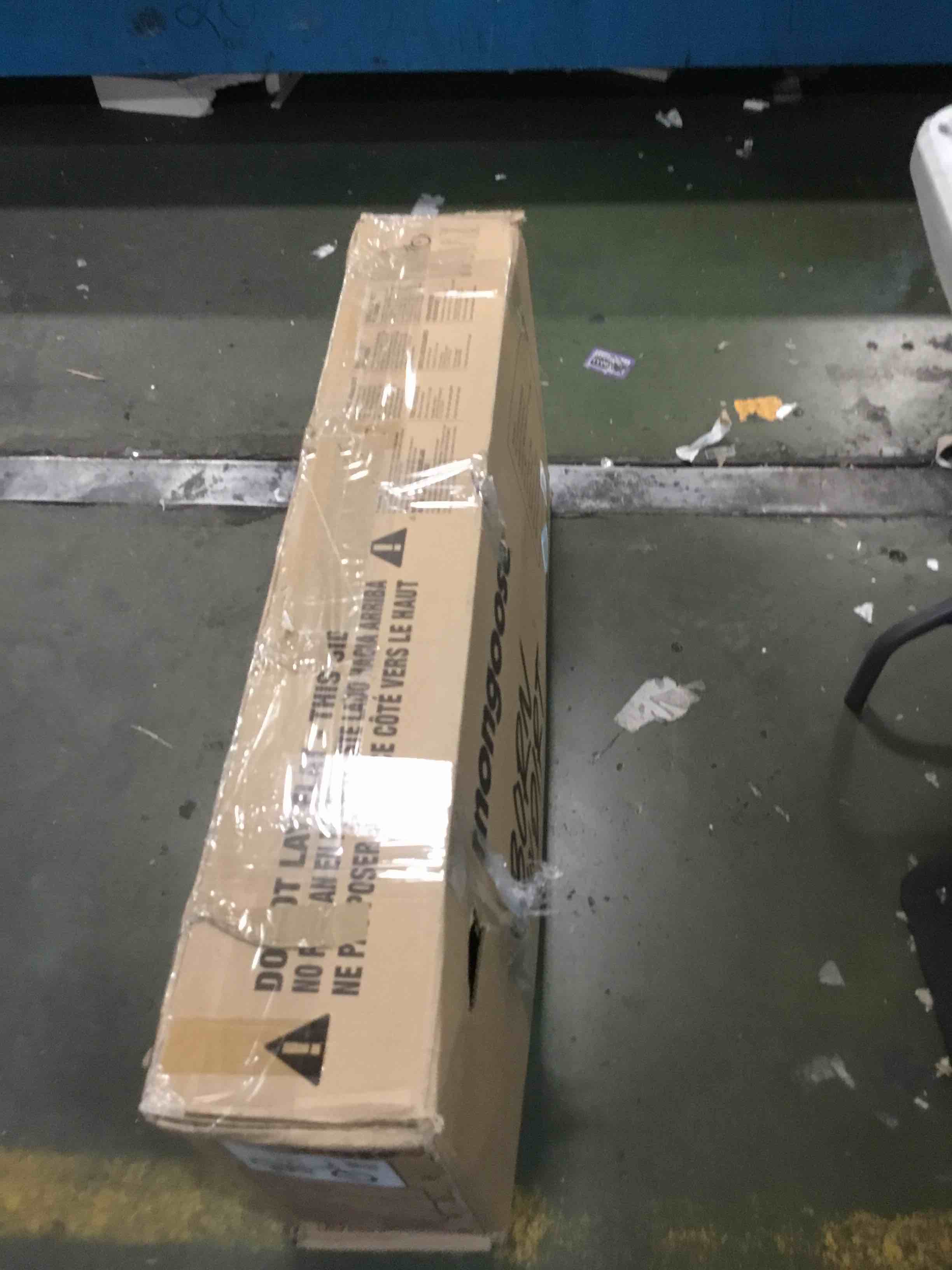 https://s3.amazonaws.com/lotting-images-prod/bidfta/PNK3570907_1751045487366.jpeg