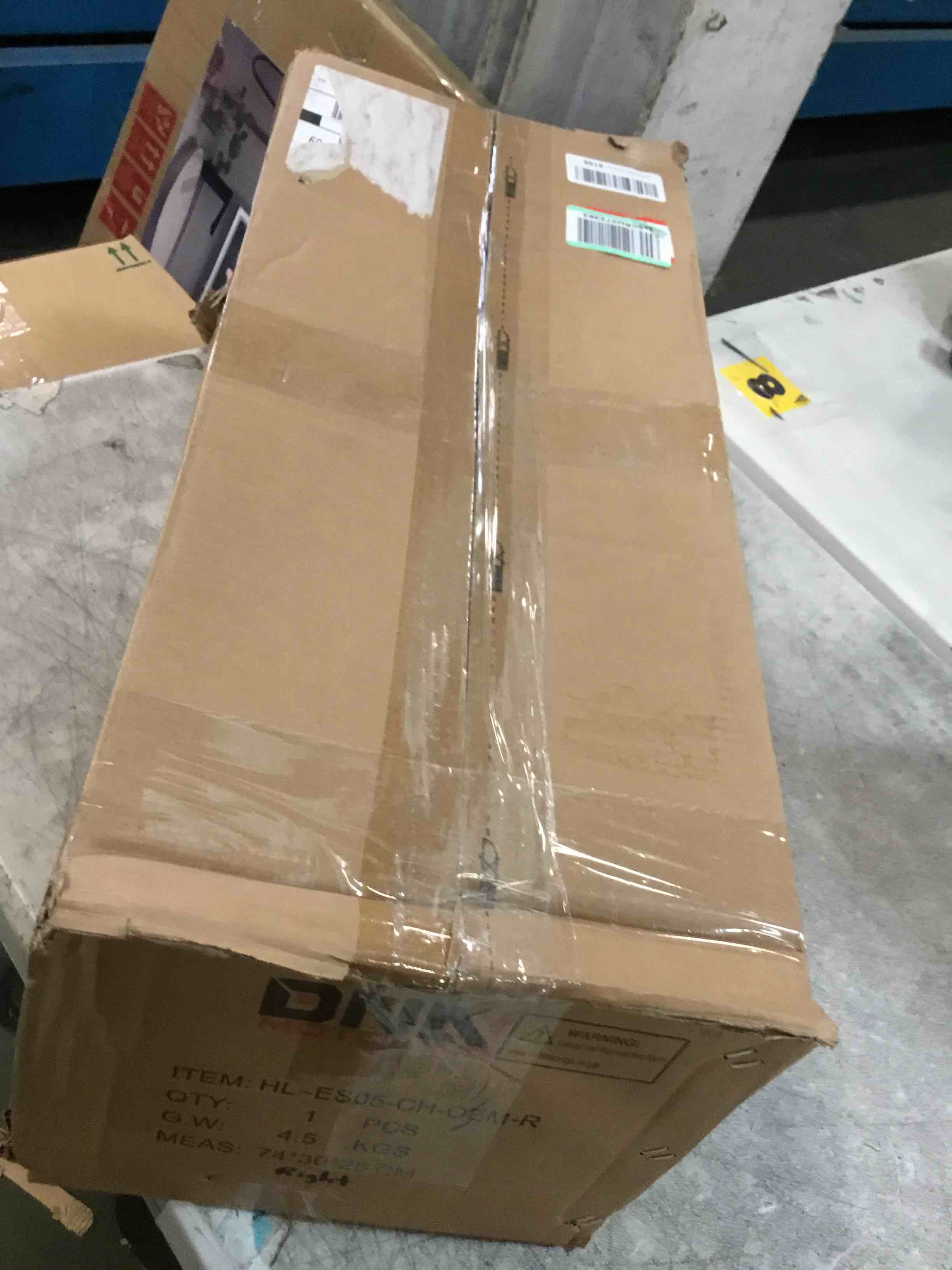 https://s3.amazonaws.com/lotting-images-prod/bidfta/PNK3570937_1751047681848.jpeg