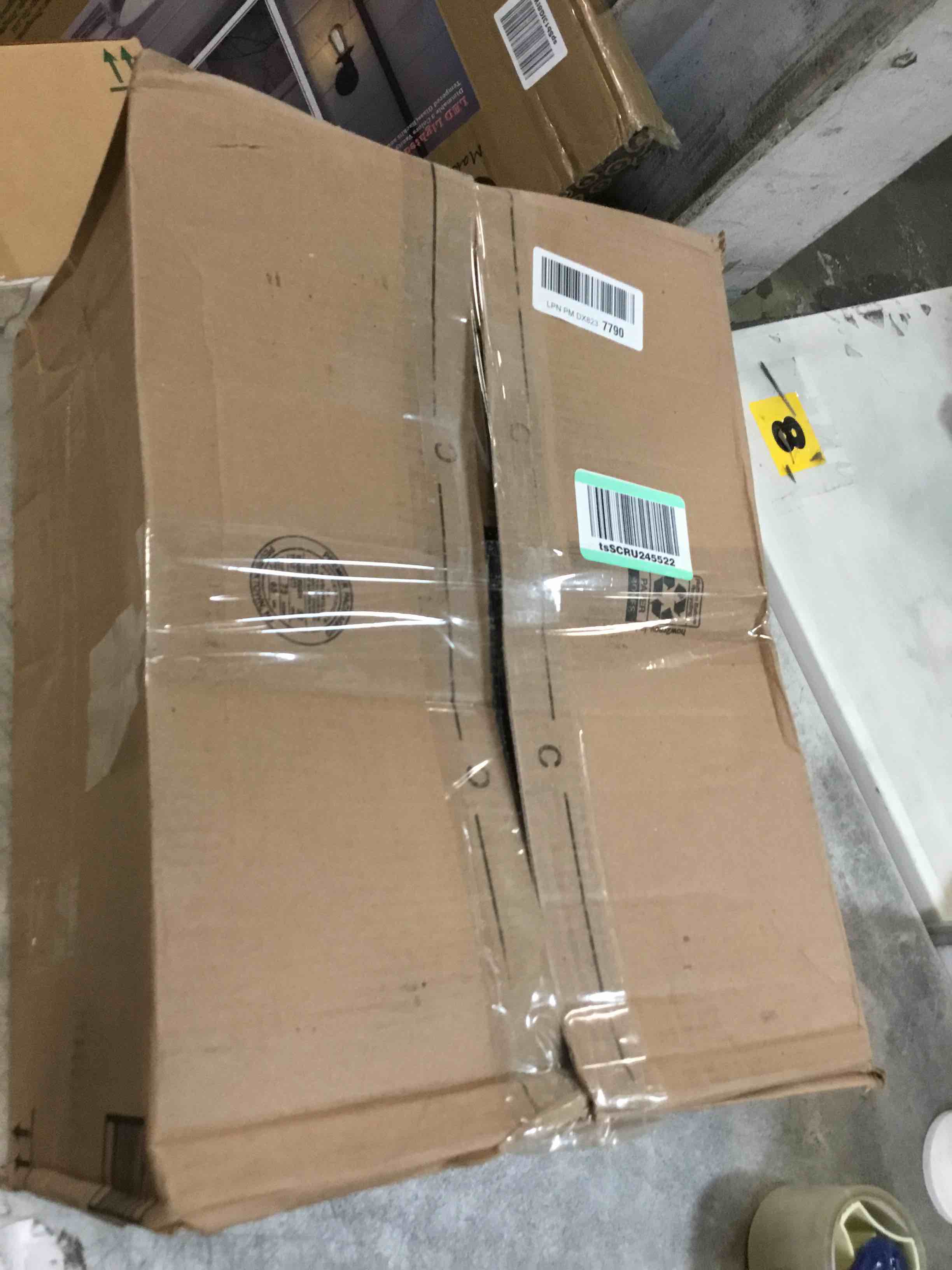 https://s3.amazonaws.com/lotting-images-prod/bidfta/PNK3570938_1751047730792.jpeg