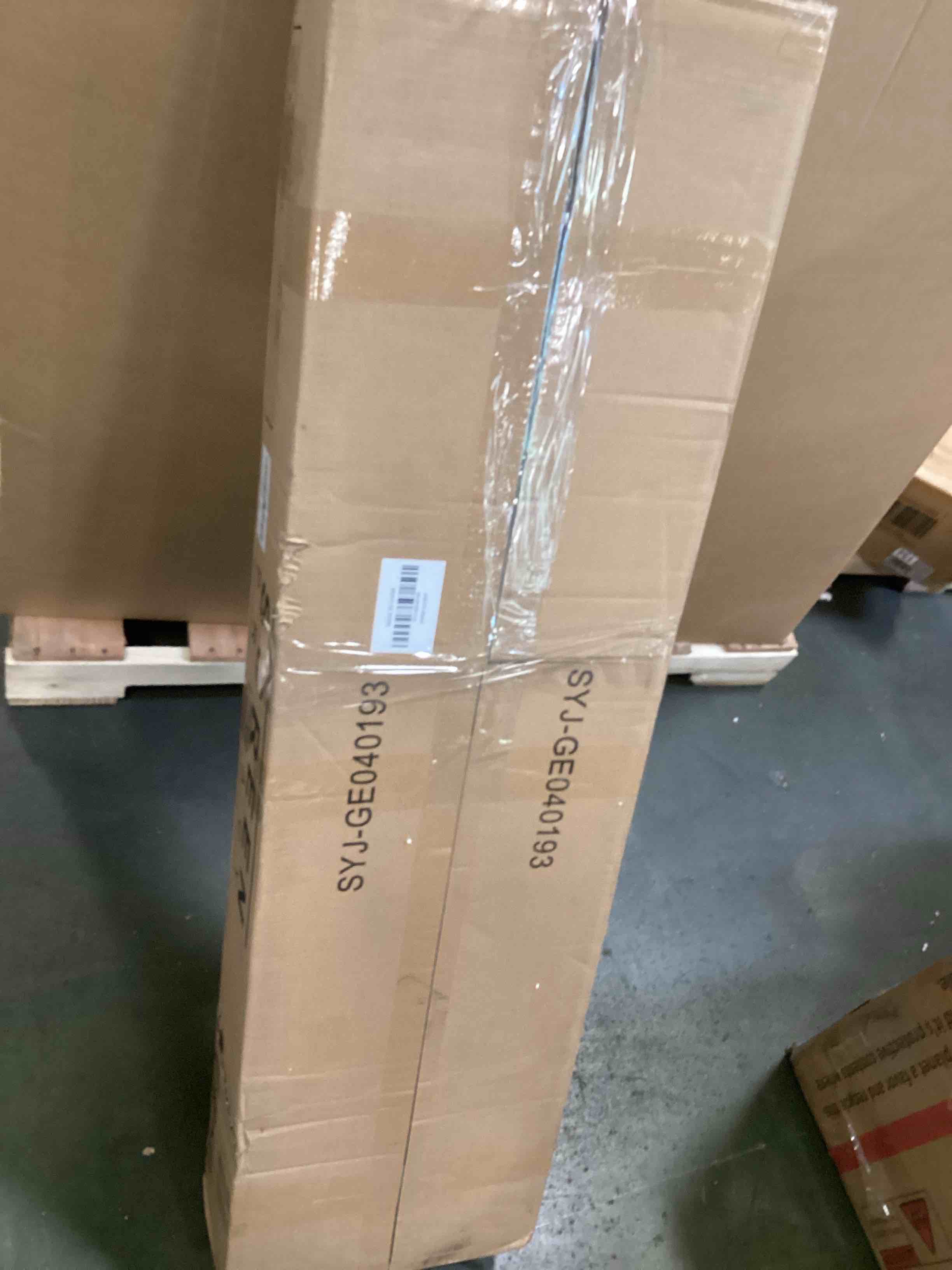 https://s3.amazonaws.com/lotting-images-prod/bidfta/PNK3571275_1750082066430.jpeg