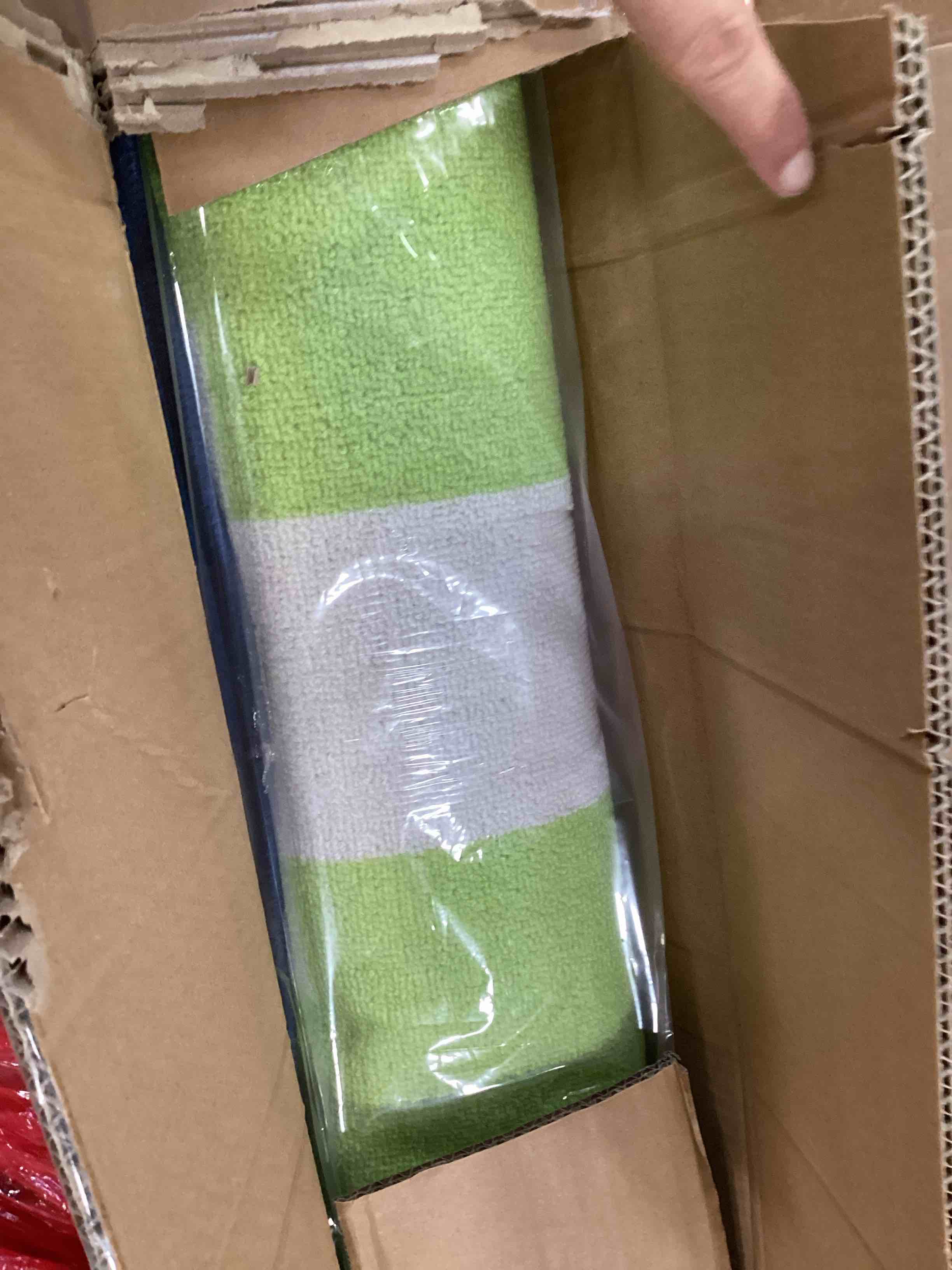 https://s3.amazonaws.com/lotting-images-prod/bidfta/PNK3571377_1750167303559.jpeg