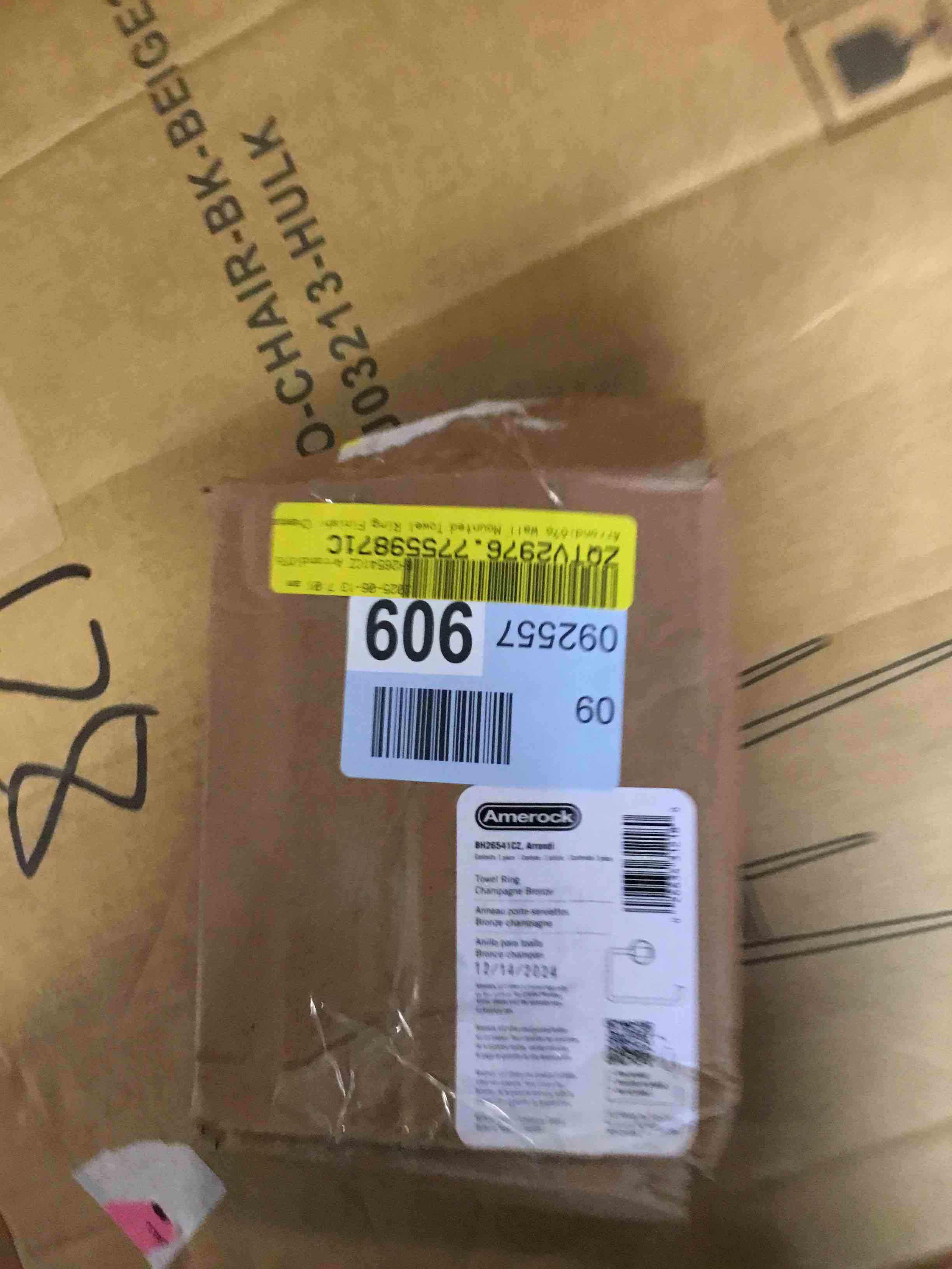 https://s3.amazonaws.com/lotting-images-prod/bidfta/PNK3571494_1750261652503.jpeg