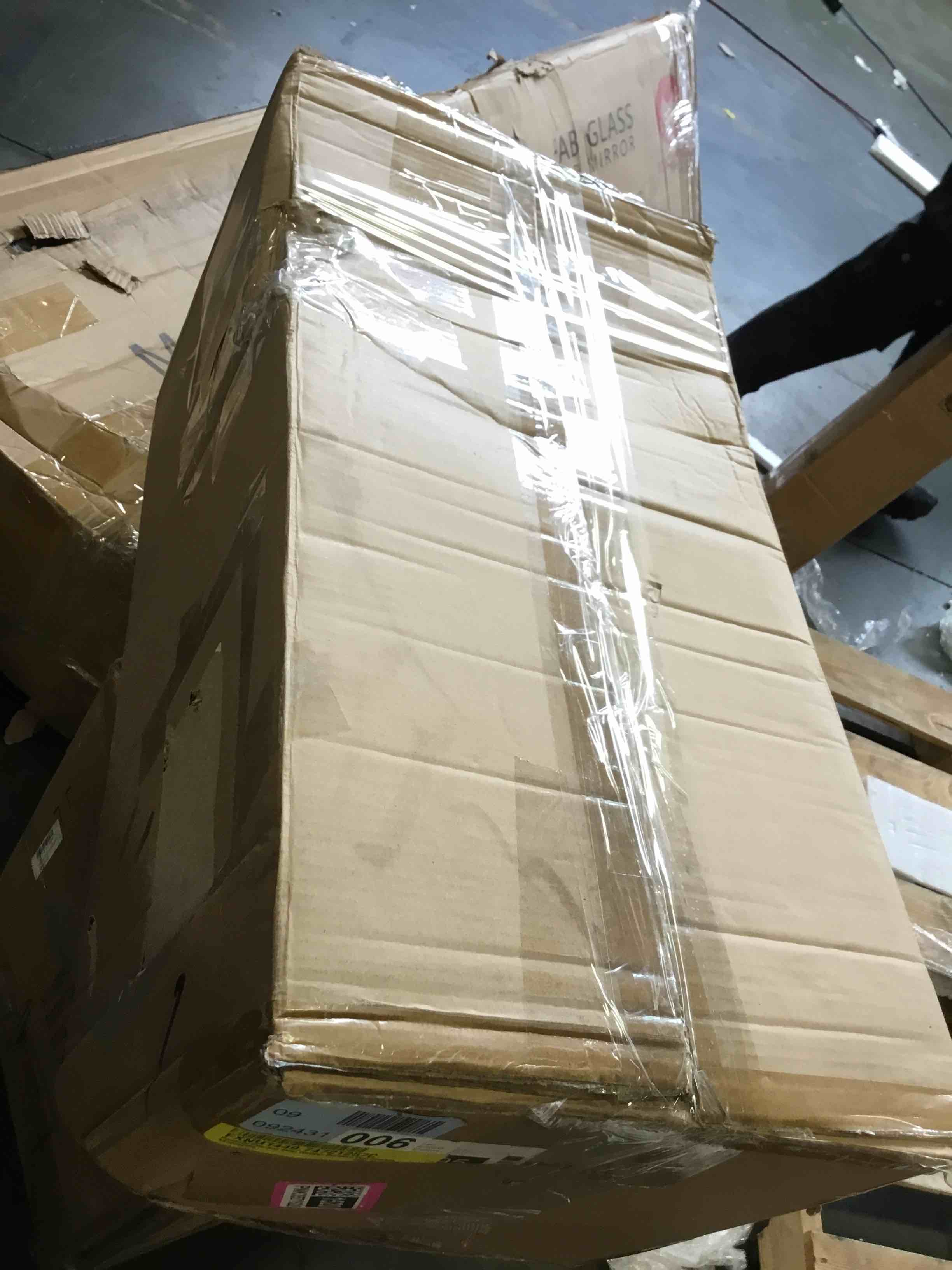 https://s3.amazonaws.com/lotting-images-prod/bidfta/PNK3571520_1750267791767.jpeg