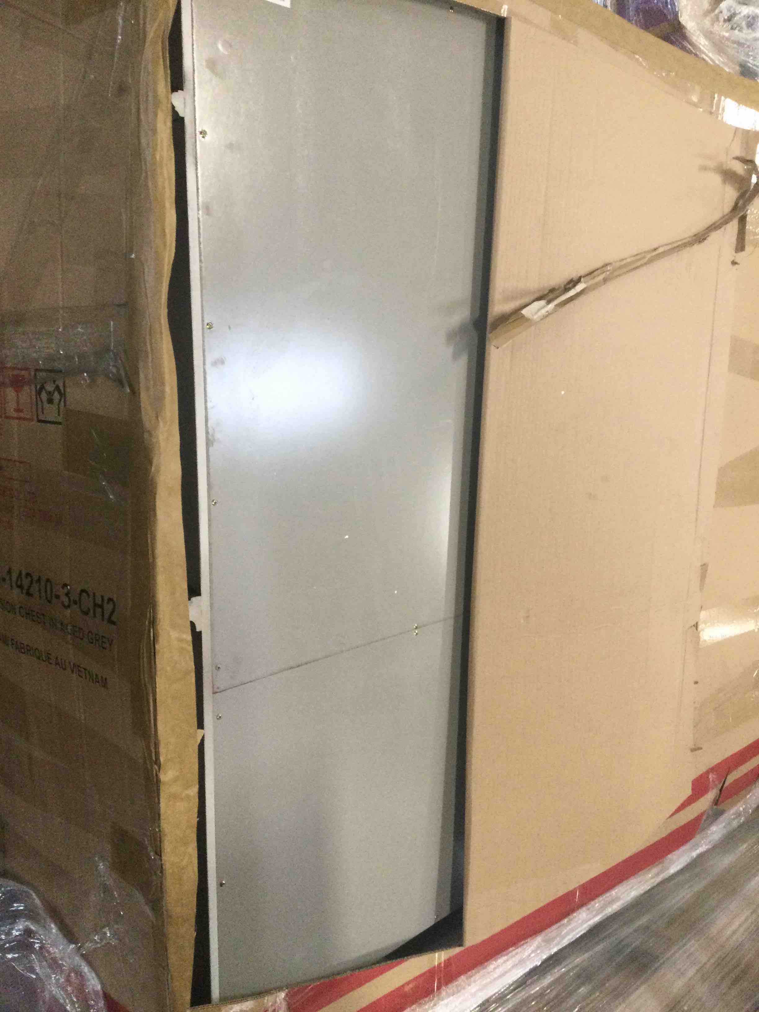 https://s3.amazonaws.com/lotting-images-prod/bidfta/PNK3571573_1750338062520.jpeg