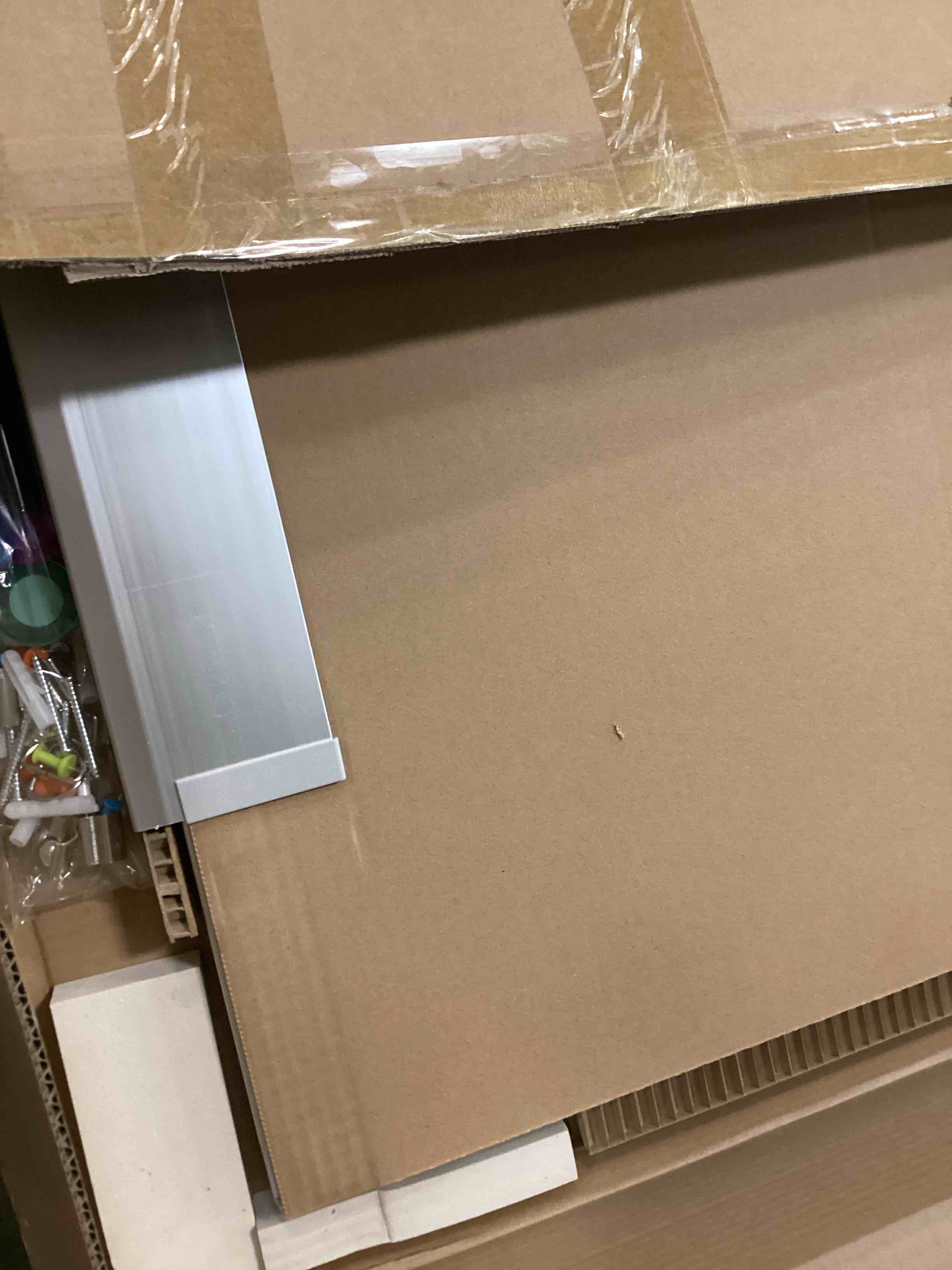 https://s3.amazonaws.com/lotting-images-prod/bidfta/PNK3571958_1750507185915.jpeg