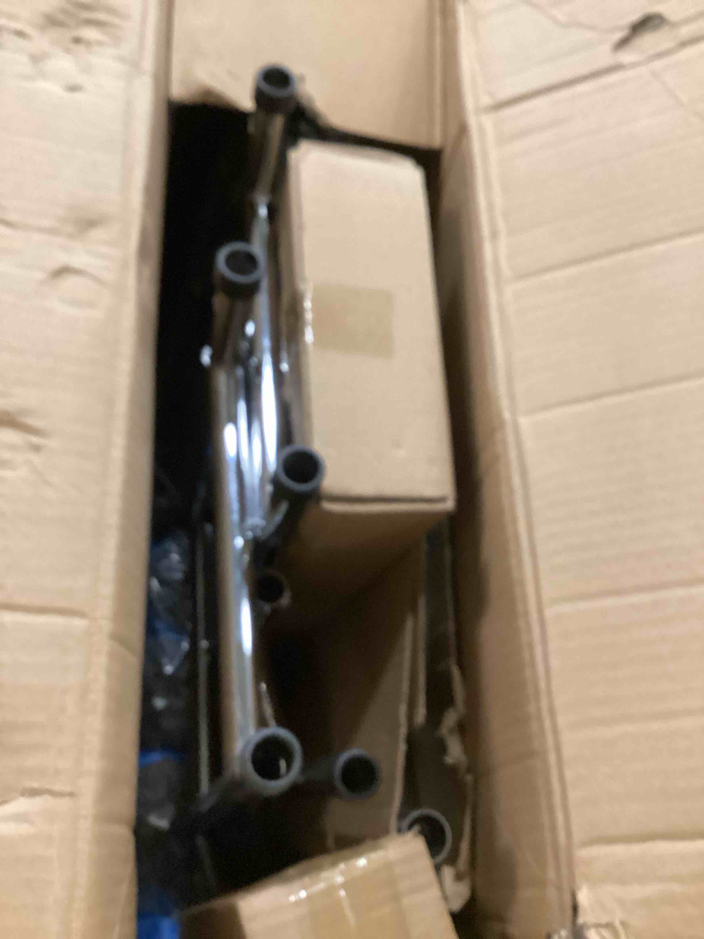 https://s3.amazonaws.com/lotting-images-prod/bidfta/PNK3571961_1750507063480.jpeg
