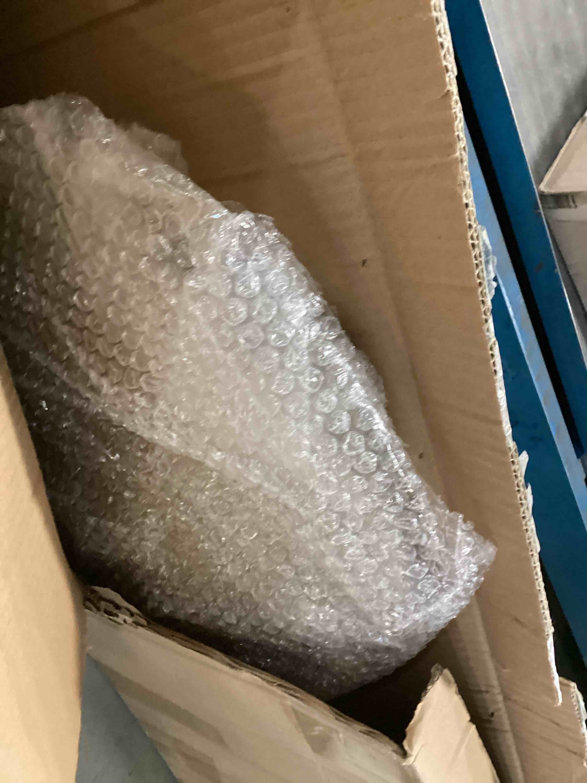 https://s3.amazonaws.com/lotting-images-prod/bidfta/PNK3571993_1750510570519.jpeg