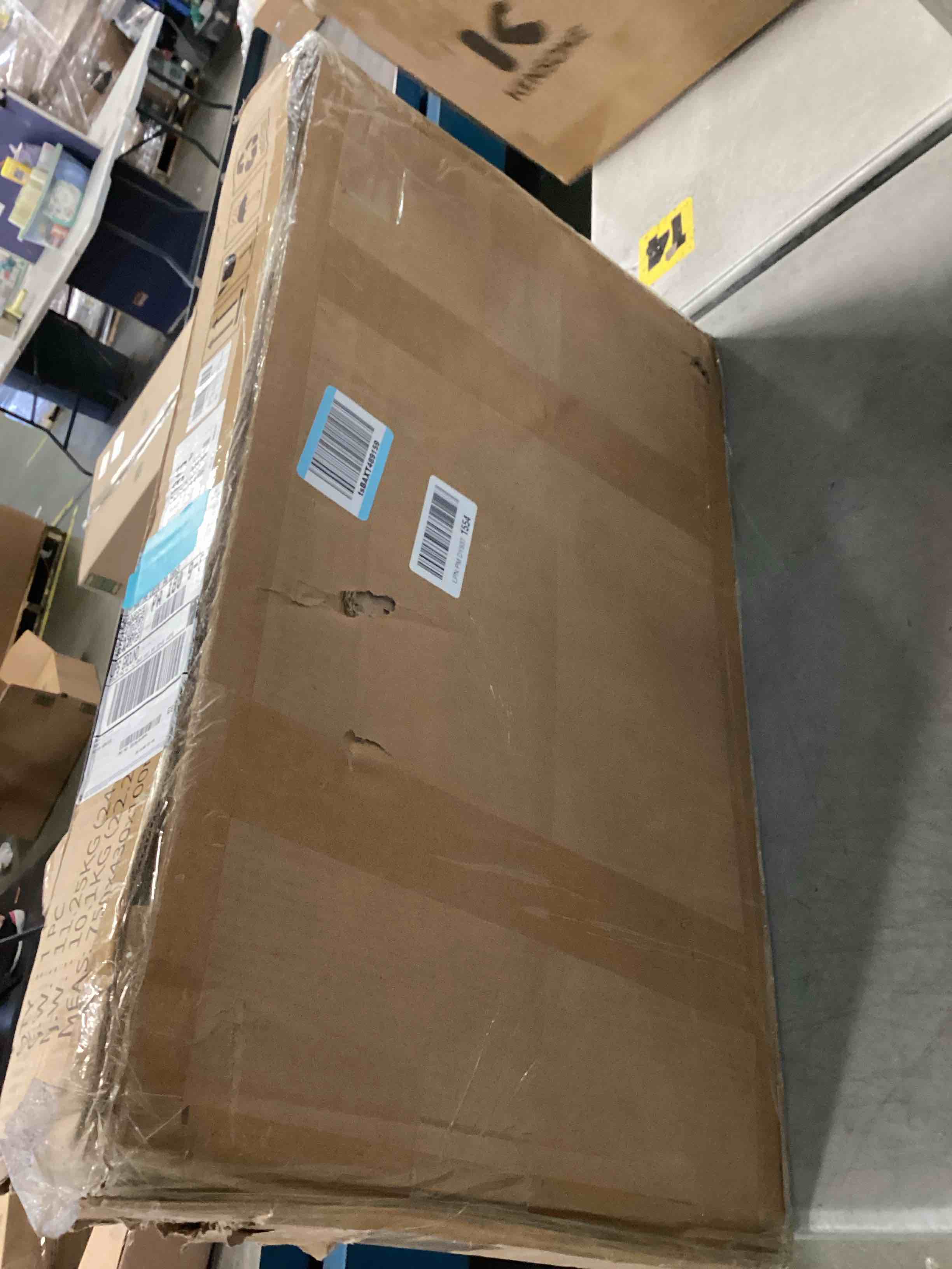 https://s3.amazonaws.com/lotting-images-prod/bidfta/PNK3571995_1750512087302.jpeg