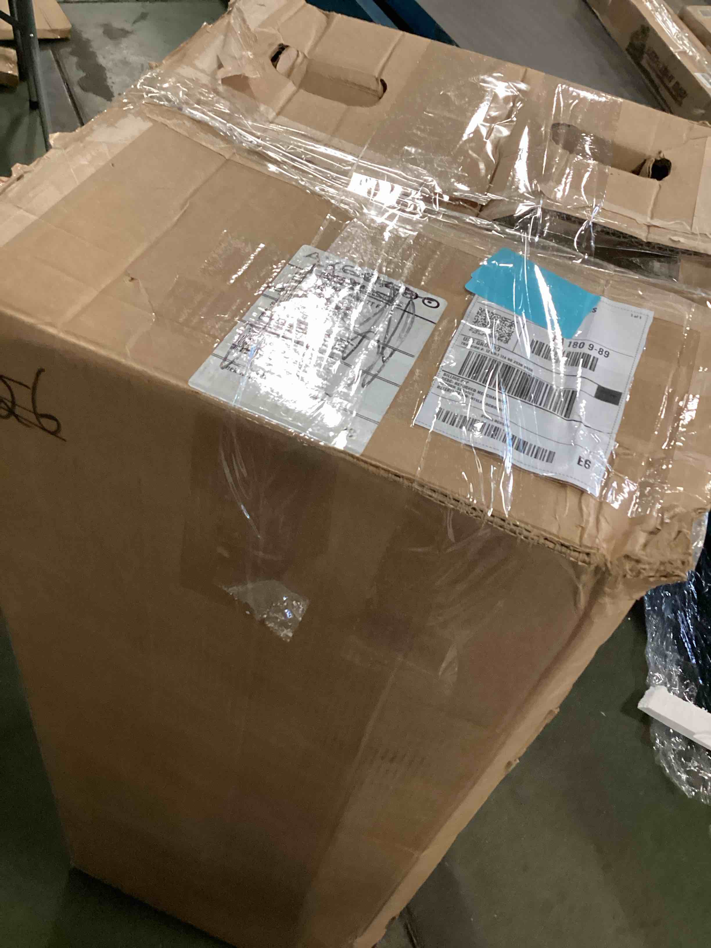 https://s3.amazonaws.com/lotting-images-prod/bidfta/PNK3572106_1750525711943.jpeg