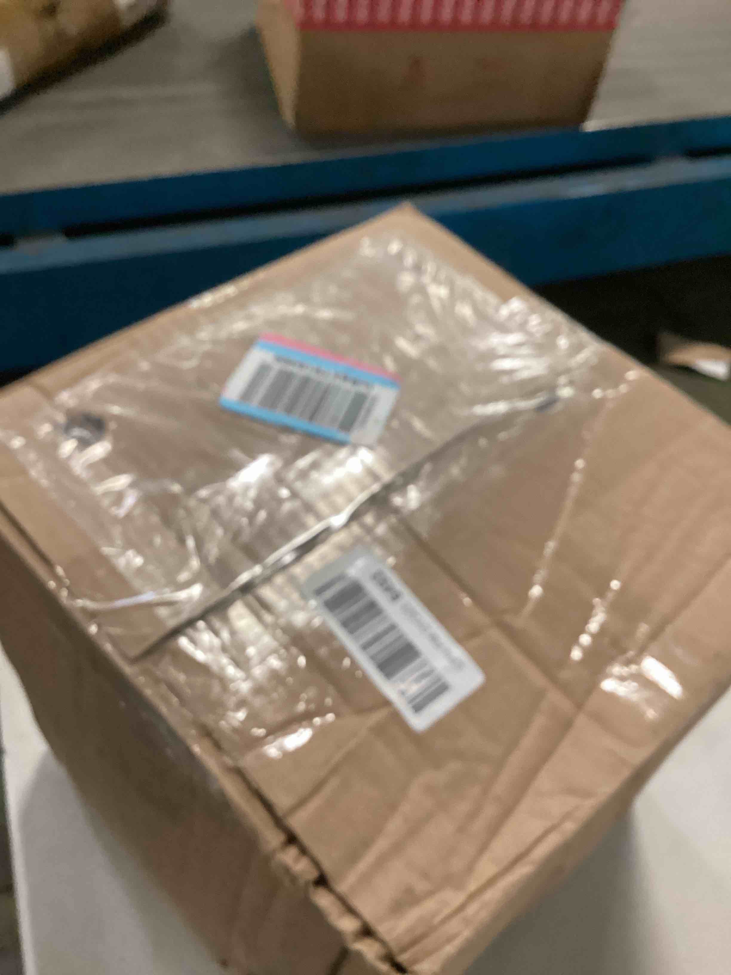 https://s3.amazonaws.com/lotting-images-prod/bidfta/PNK3572151_1750531334743.jpeg