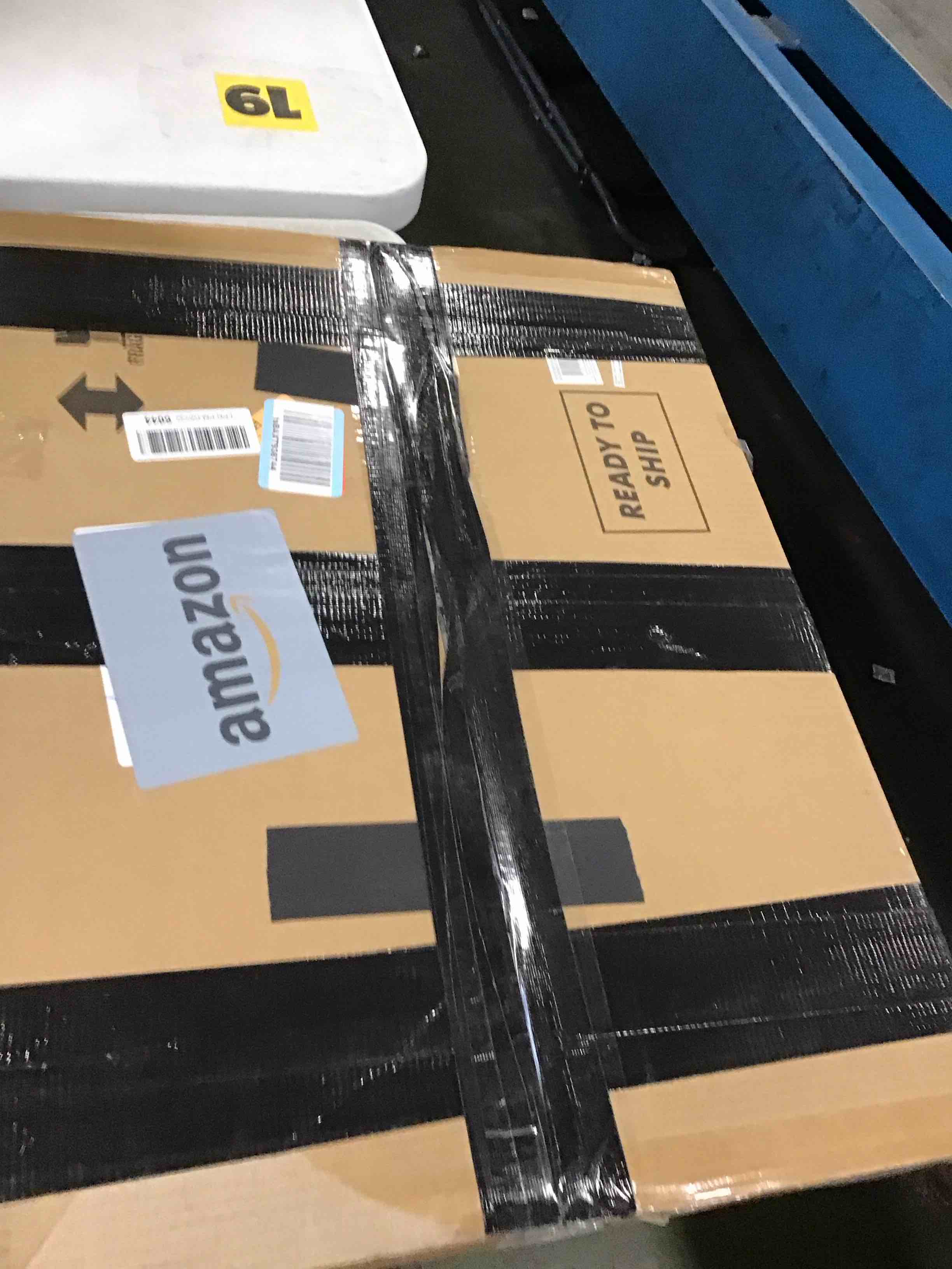 https://s3.amazonaws.com/lotting-images-prod/bidfta/PNK3572905_1750940453852.jpeg