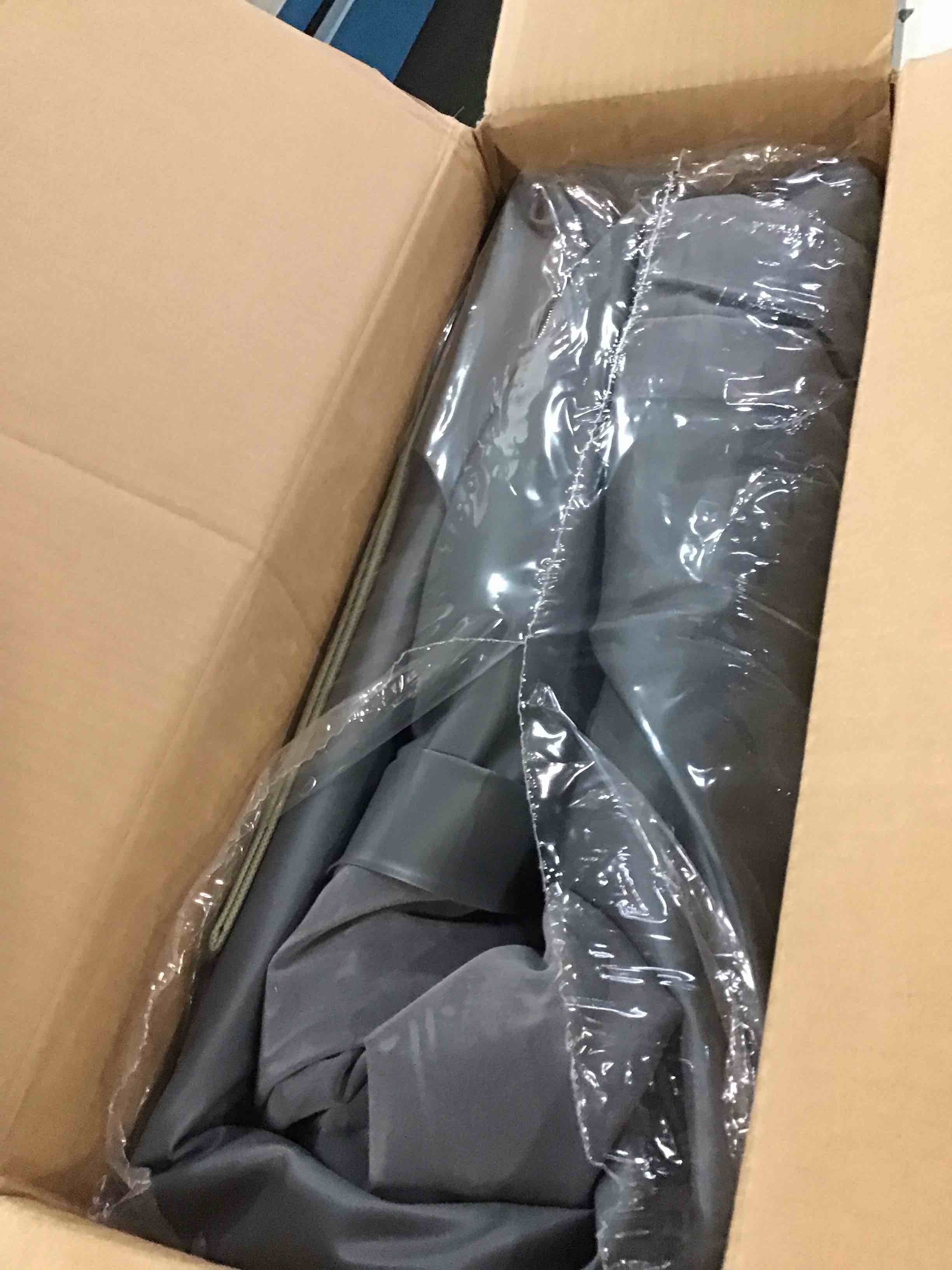 https://s3.amazonaws.com/lotting-images-prod/bidfta/PNK3573159_1751026541398.jpeg