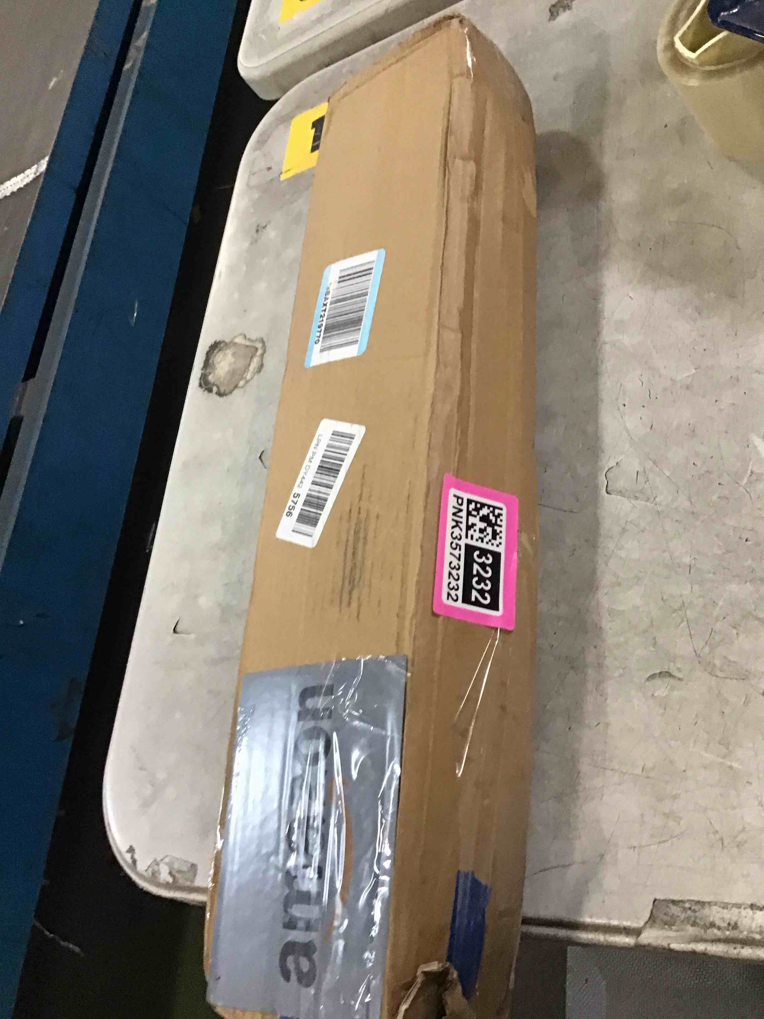 https://s3.amazonaws.com/lotting-images-prod/bidfta/PNK3573232_1751035320445.jpeg