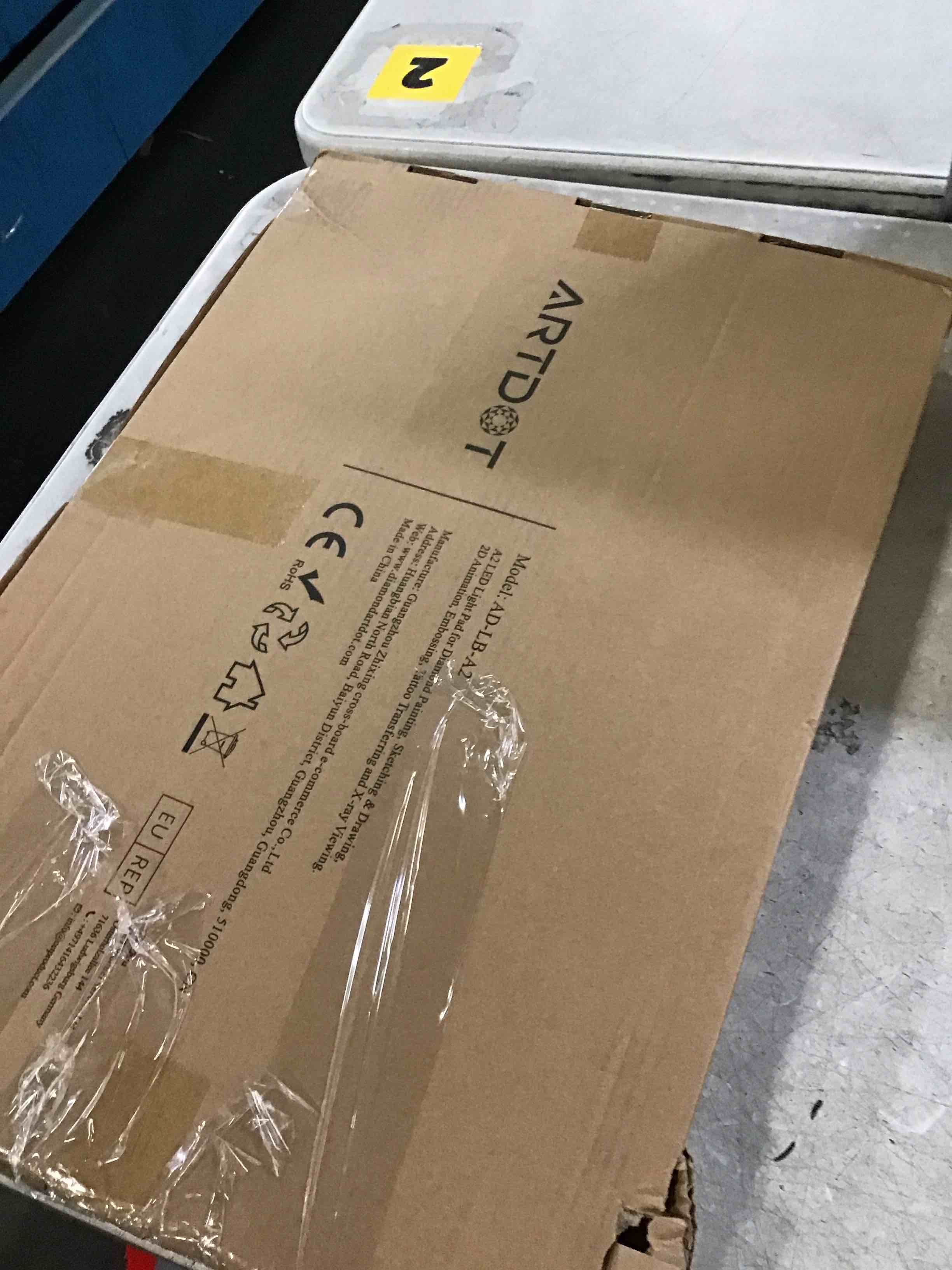 https://s3.amazonaws.com/lotting-images-prod/bidfta/PNK3573301_1751044695083.jpeg
