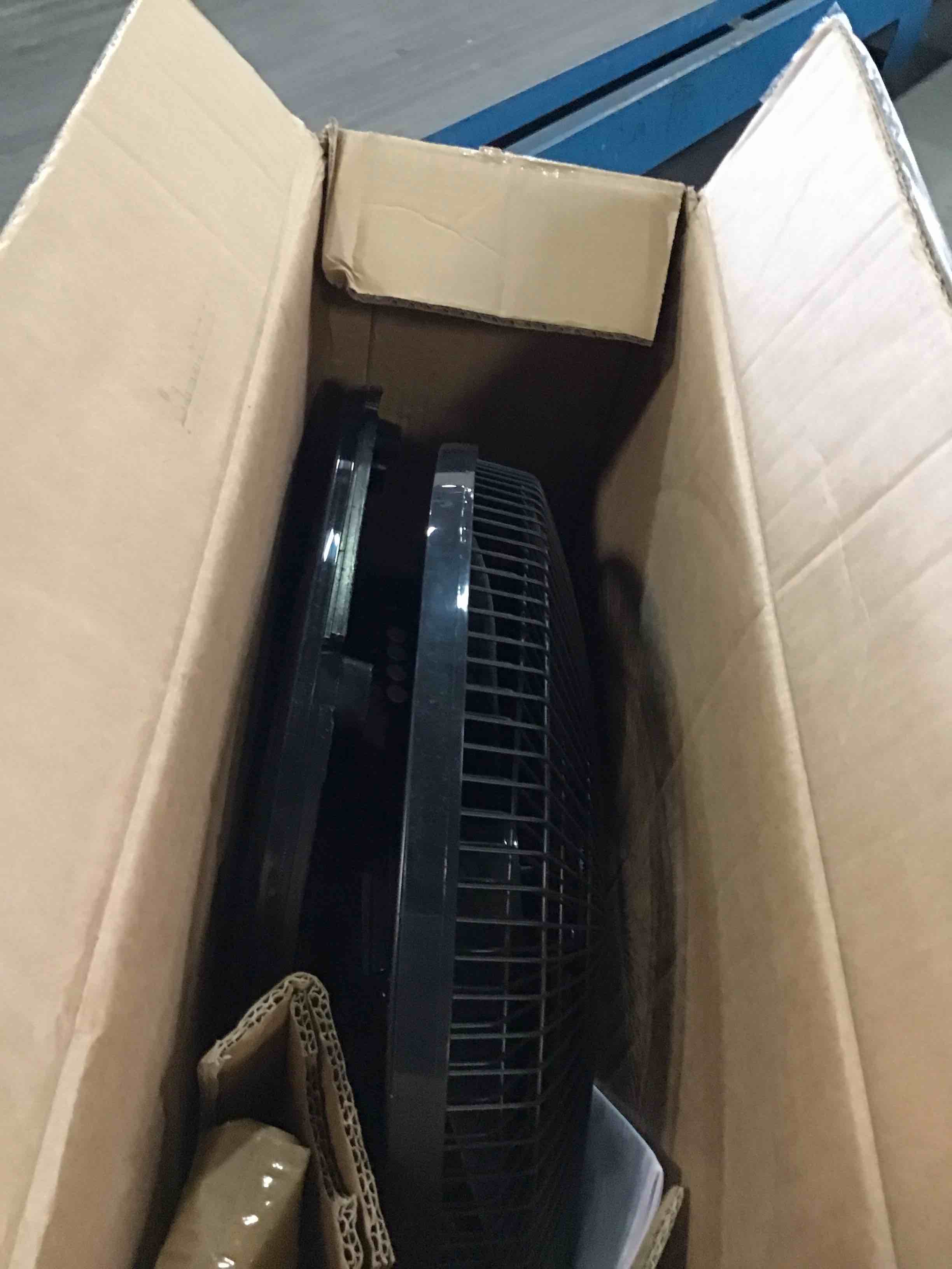 https://s3.amazonaws.com/lotting-images-prod/bidfta/PNK3573352_1751049554555.jpeg