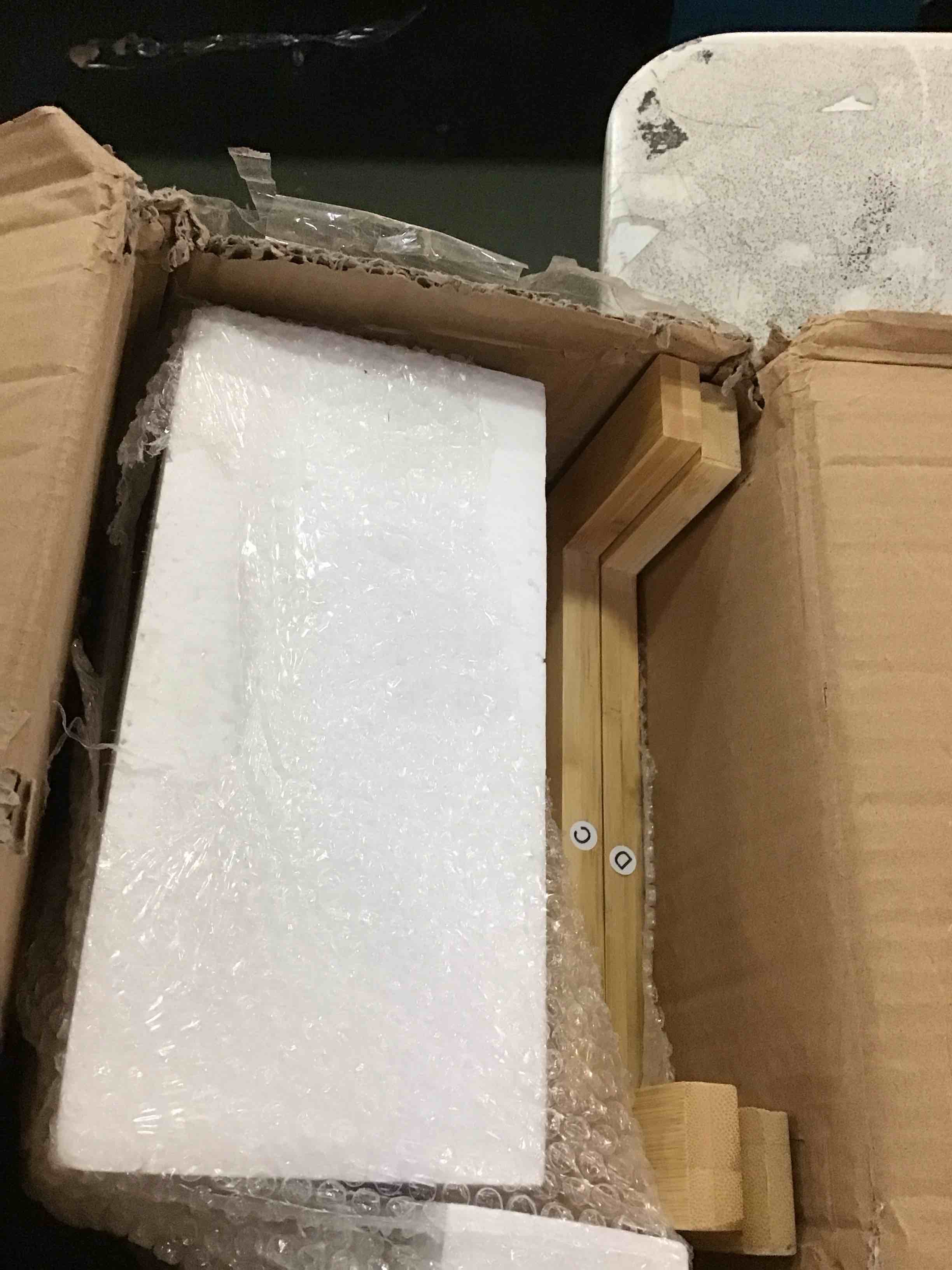 https://s3.amazonaws.com/lotting-images-prod/bidfta/PNK3573396_1751285630842.jpeg