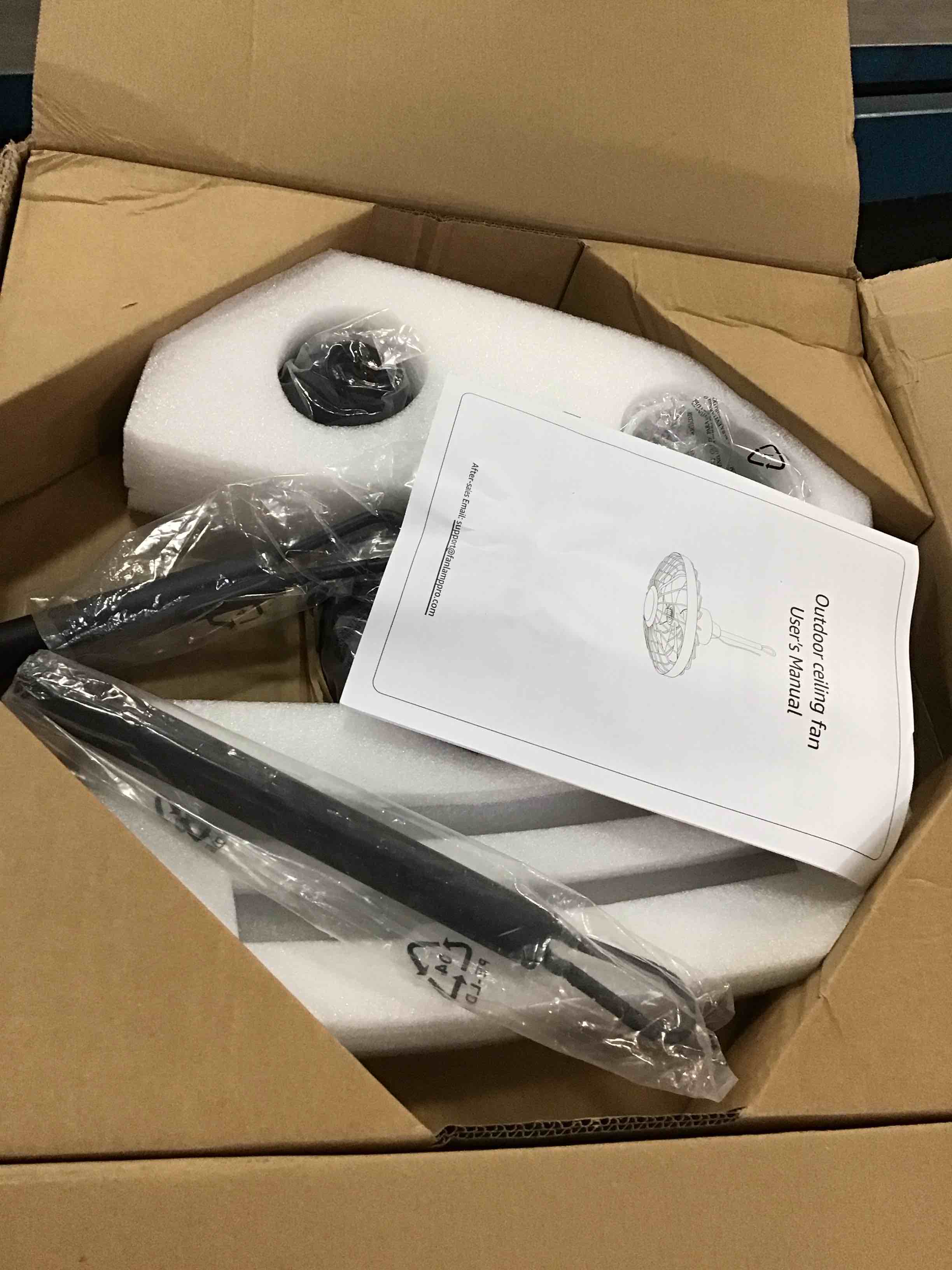 https://s3.amazonaws.com/lotting-images-prod/bidfta/PNK3573397_1751285719773.jpeg