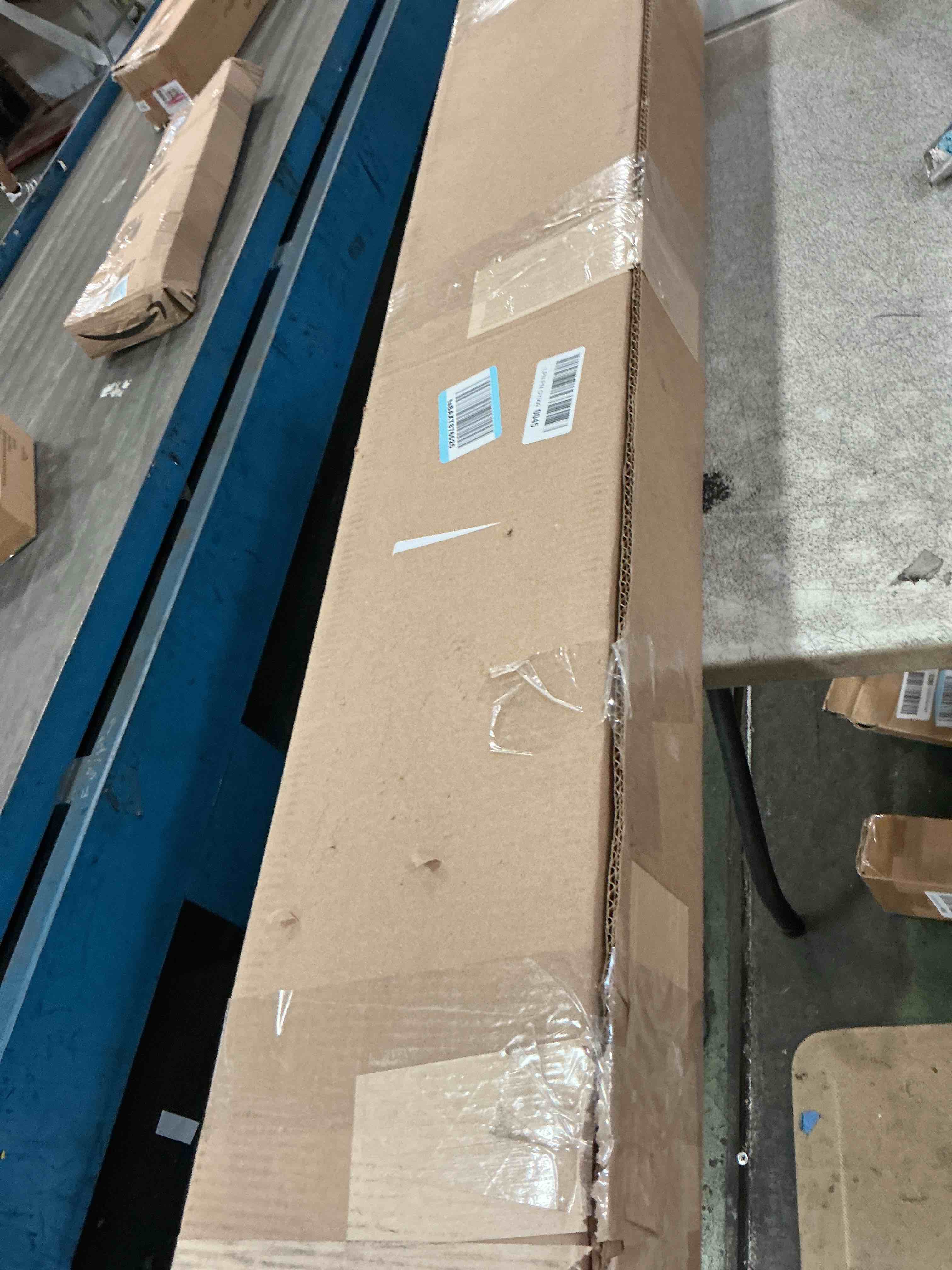 https://s3.amazonaws.com/lotting-images-prod/bidfta/PNK3573505_1751296603941.jpeg