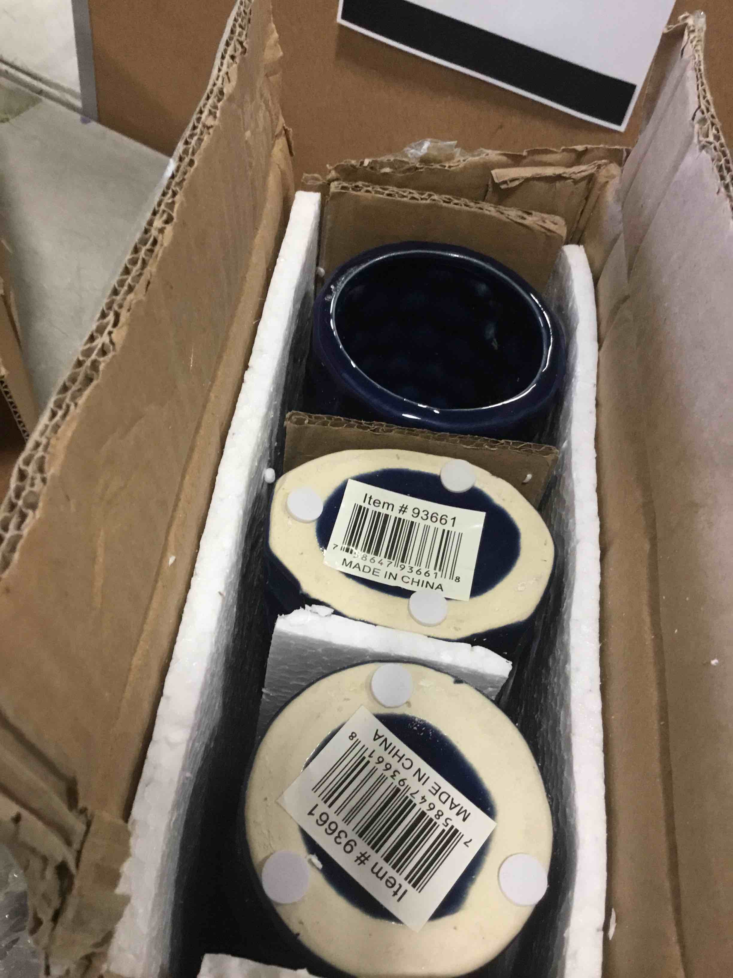 https://s3.amazonaws.com/lotting-images-prod/bidfta/PNK3578003_1749820179977.jpeg