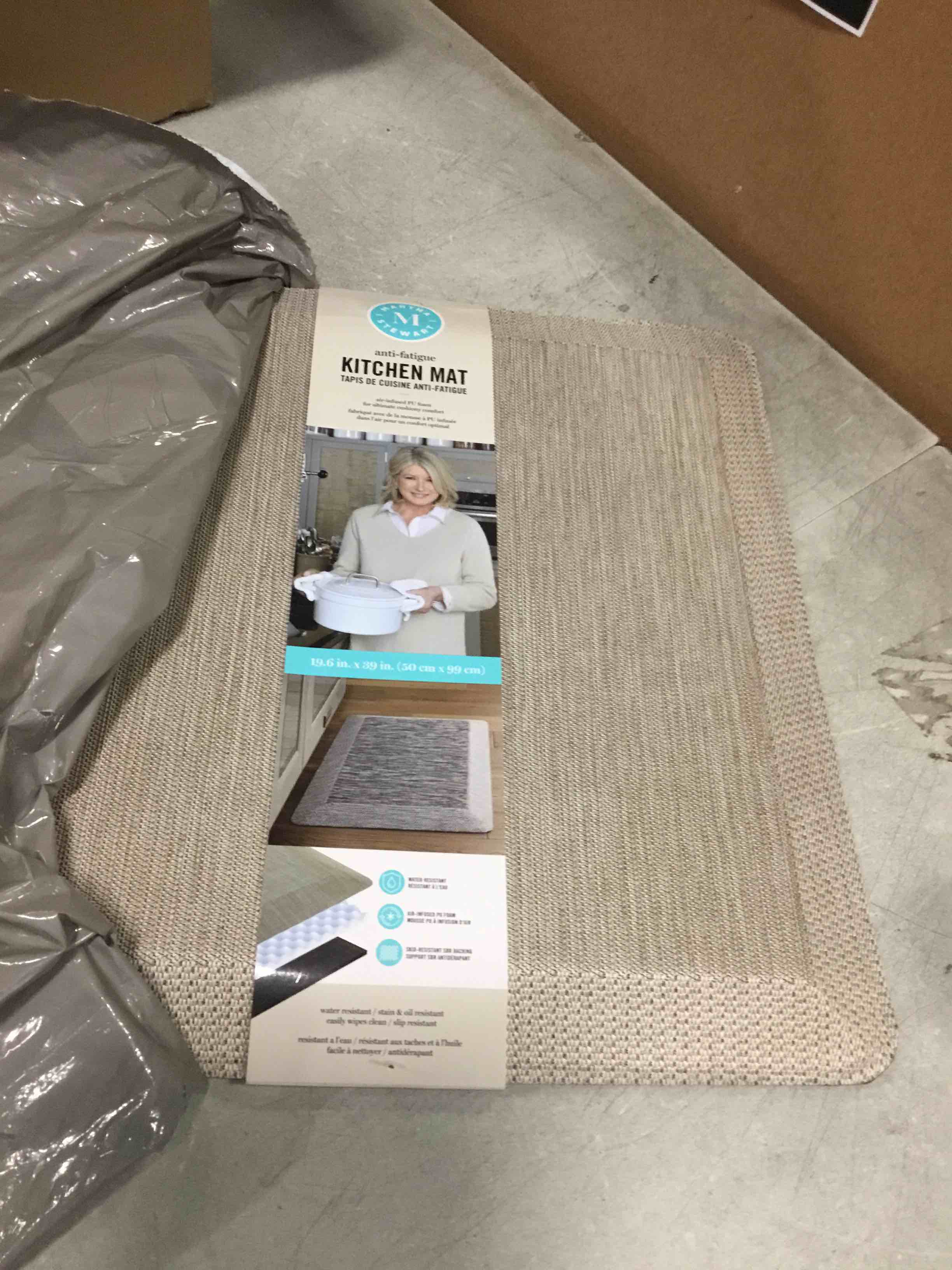 https://s3.amazonaws.com/lotting-images-prod/bidfta/PNK3578030_1749825224209.jpeg