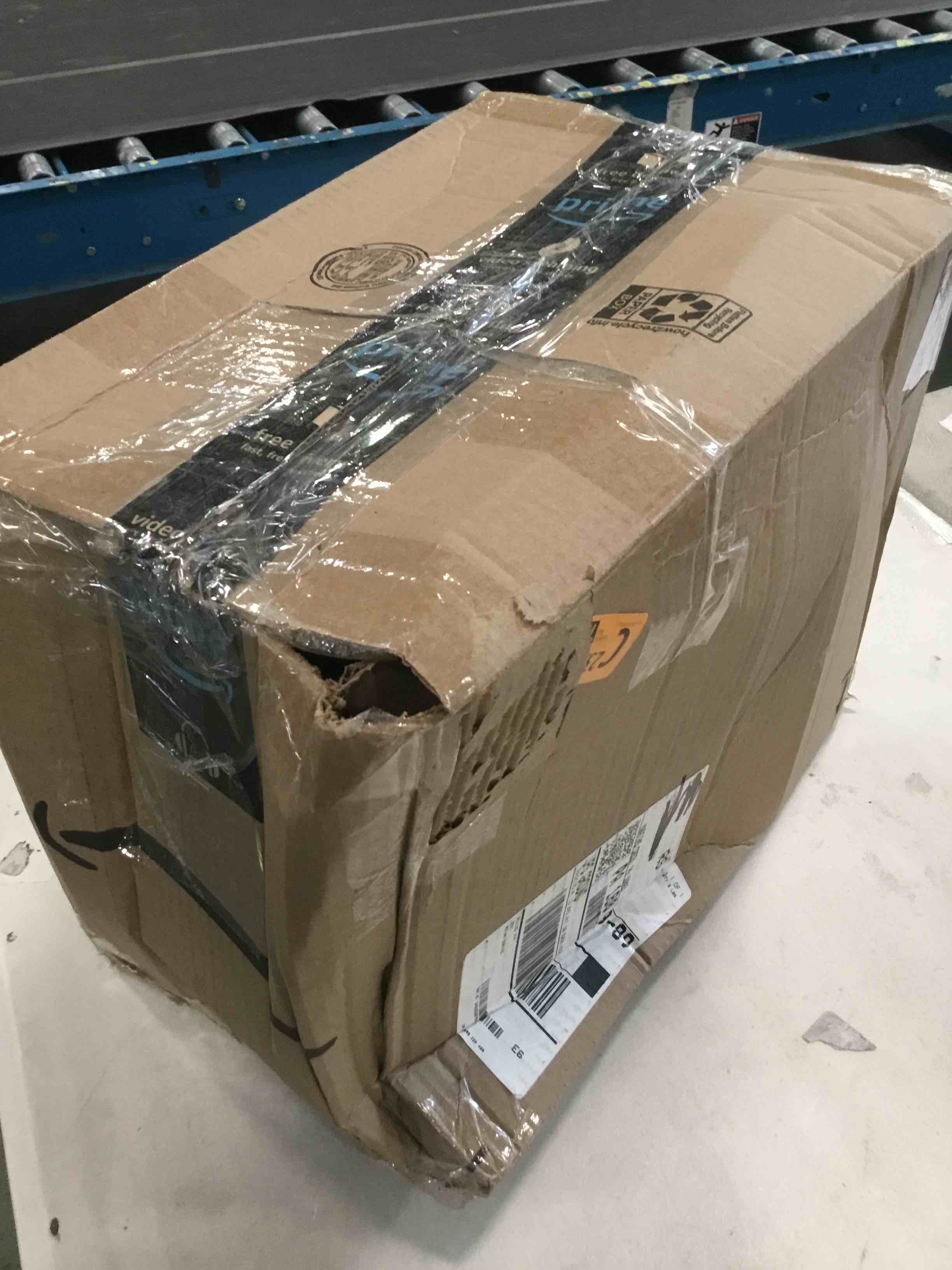 https://s3.amazonaws.com/lotting-images-prod/bidfta/PNK3580431_1747340044865.jpeg