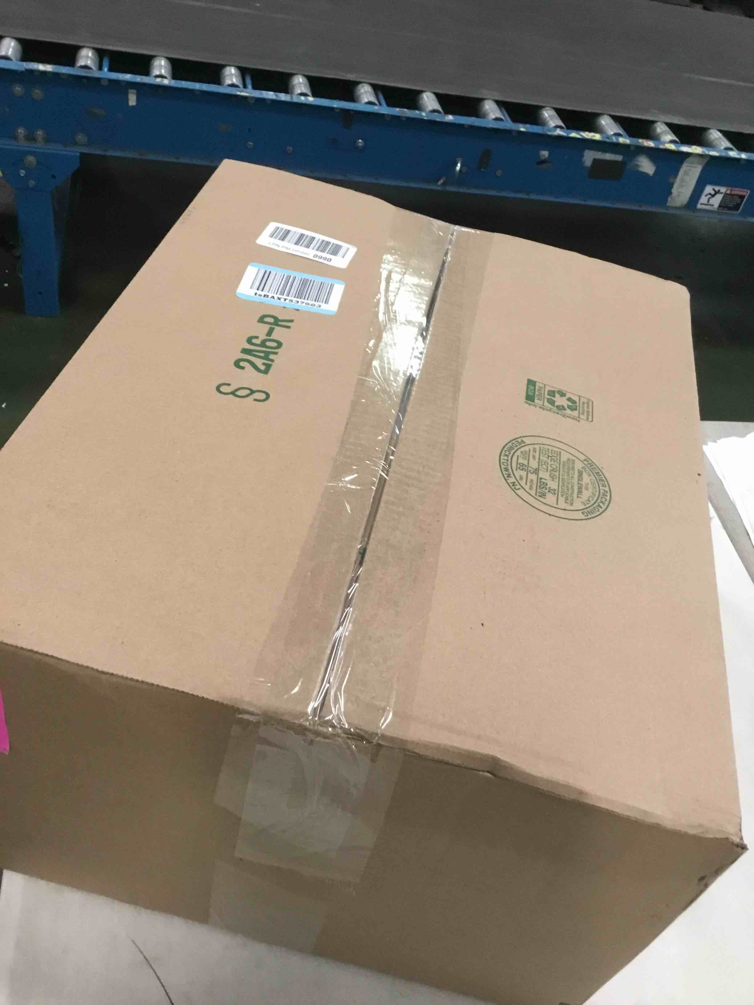 https://s3.amazonaws.com/lotting-images-prod/bidfta/PNK3580529_1747409060485.jpeg