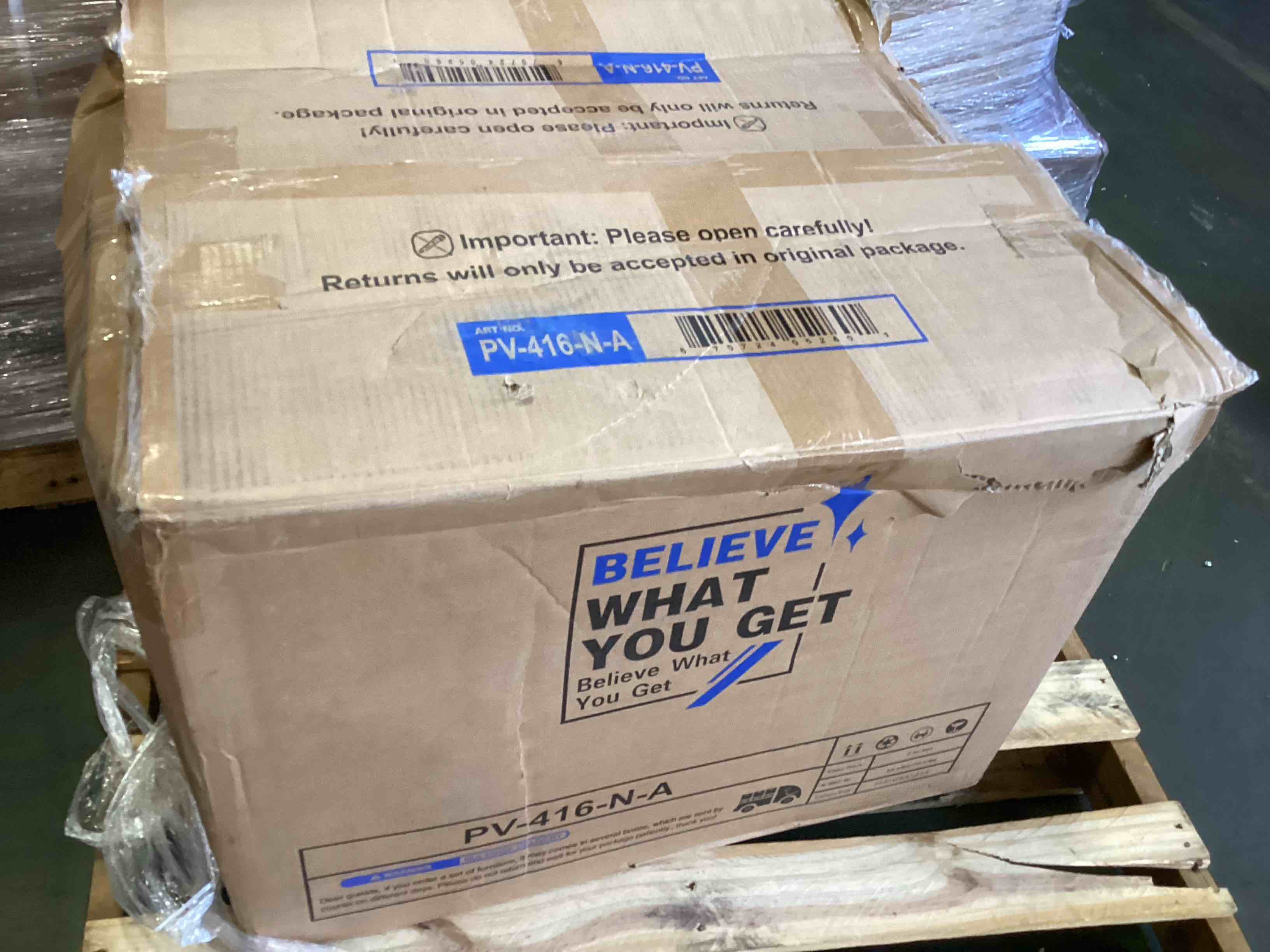 https://s3.amazonaws.com/lotting-images-prod/bidfta/PNK3580996_1749671860482.jpeg