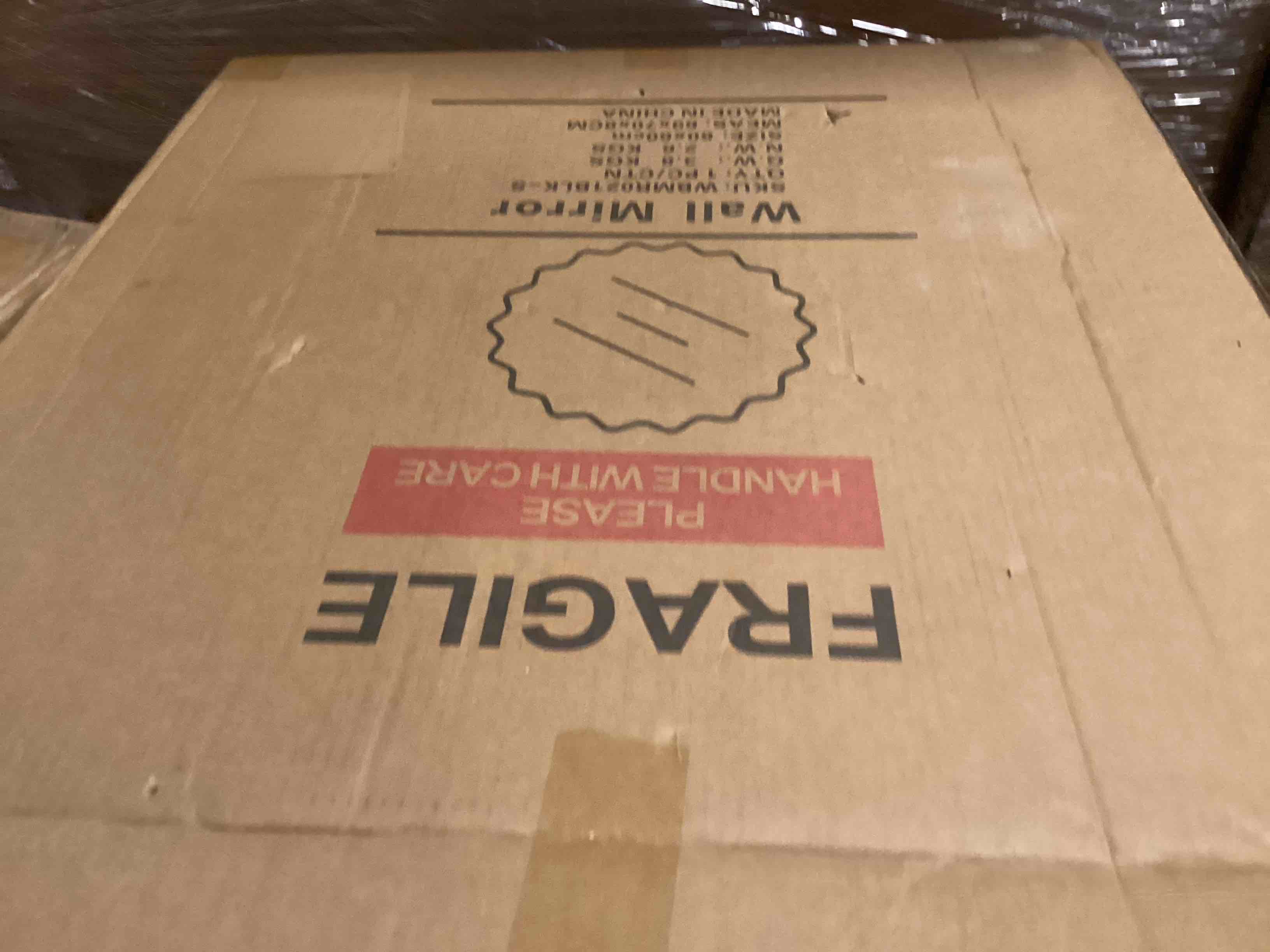 https://s3.amazonaws.com/lotting-images-prod/bidfta/PNK3581400_1750085869327.jpeg