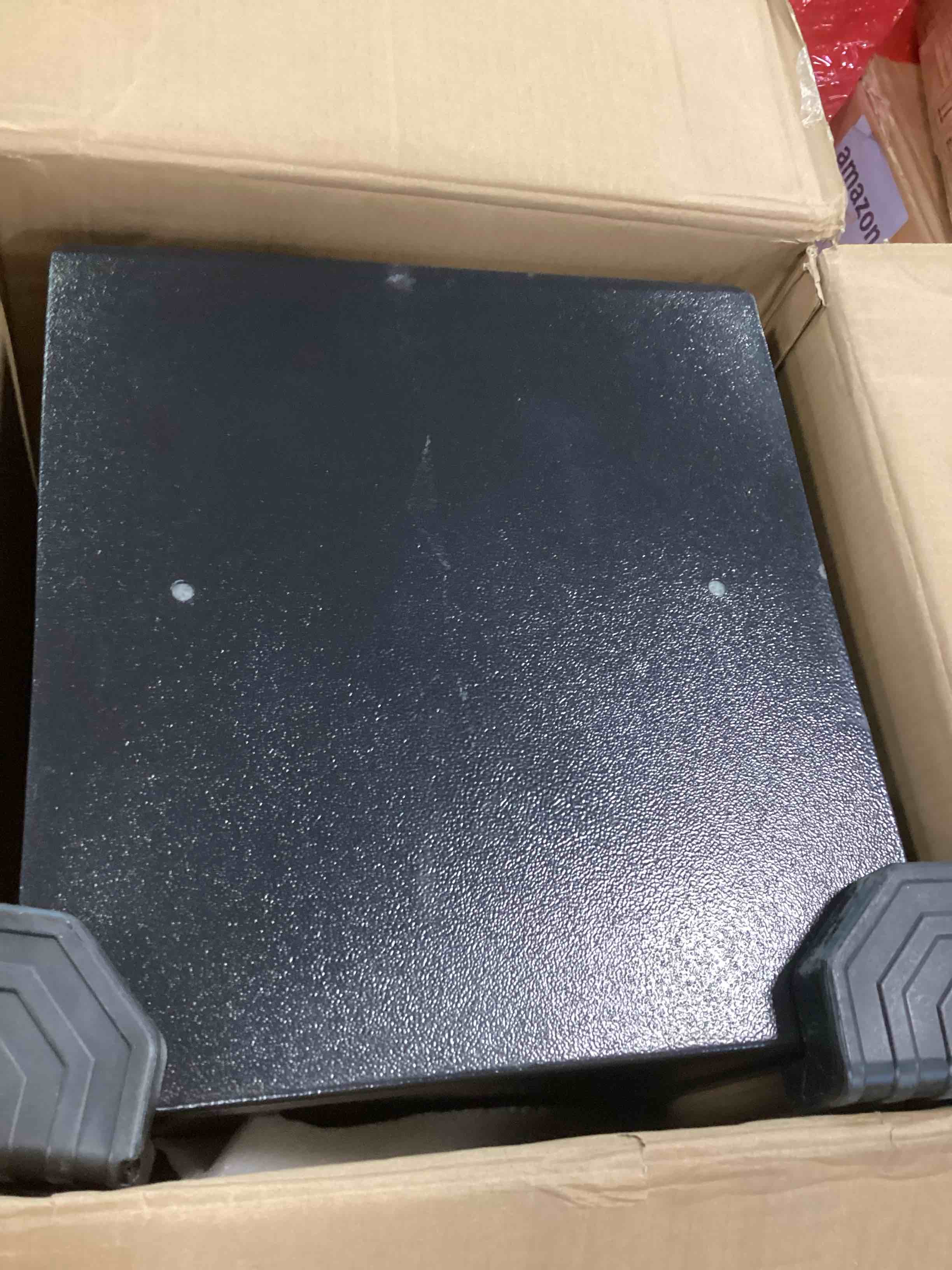 https://s3.amazonaws.com/lotting-images-prod/bidfta/PNK3581491_1750166026866.jpeg