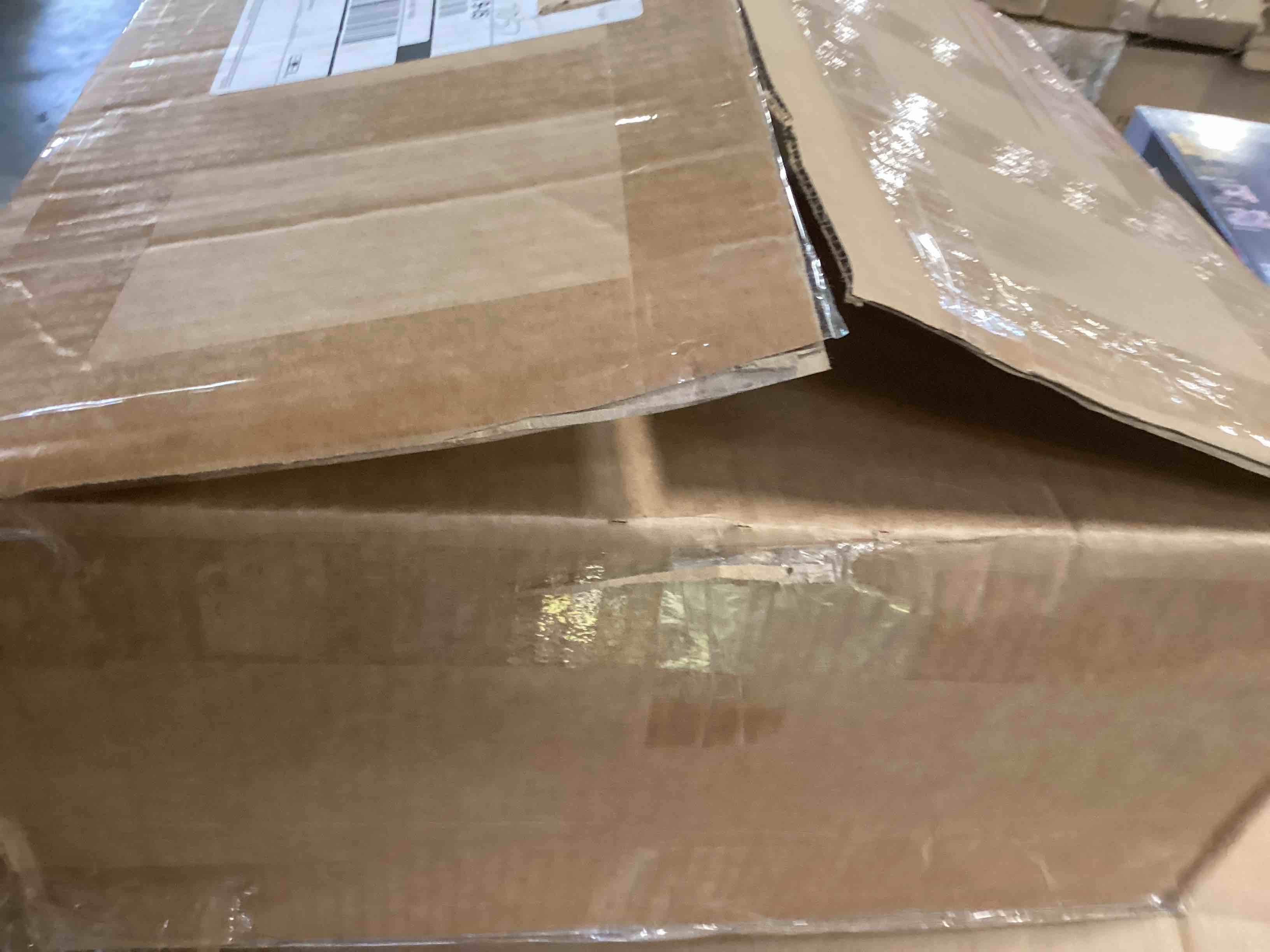 https://s3.amazonaws.com/lotting-images-prod/bidfta/PNK3581644_1750273435429.jpeg