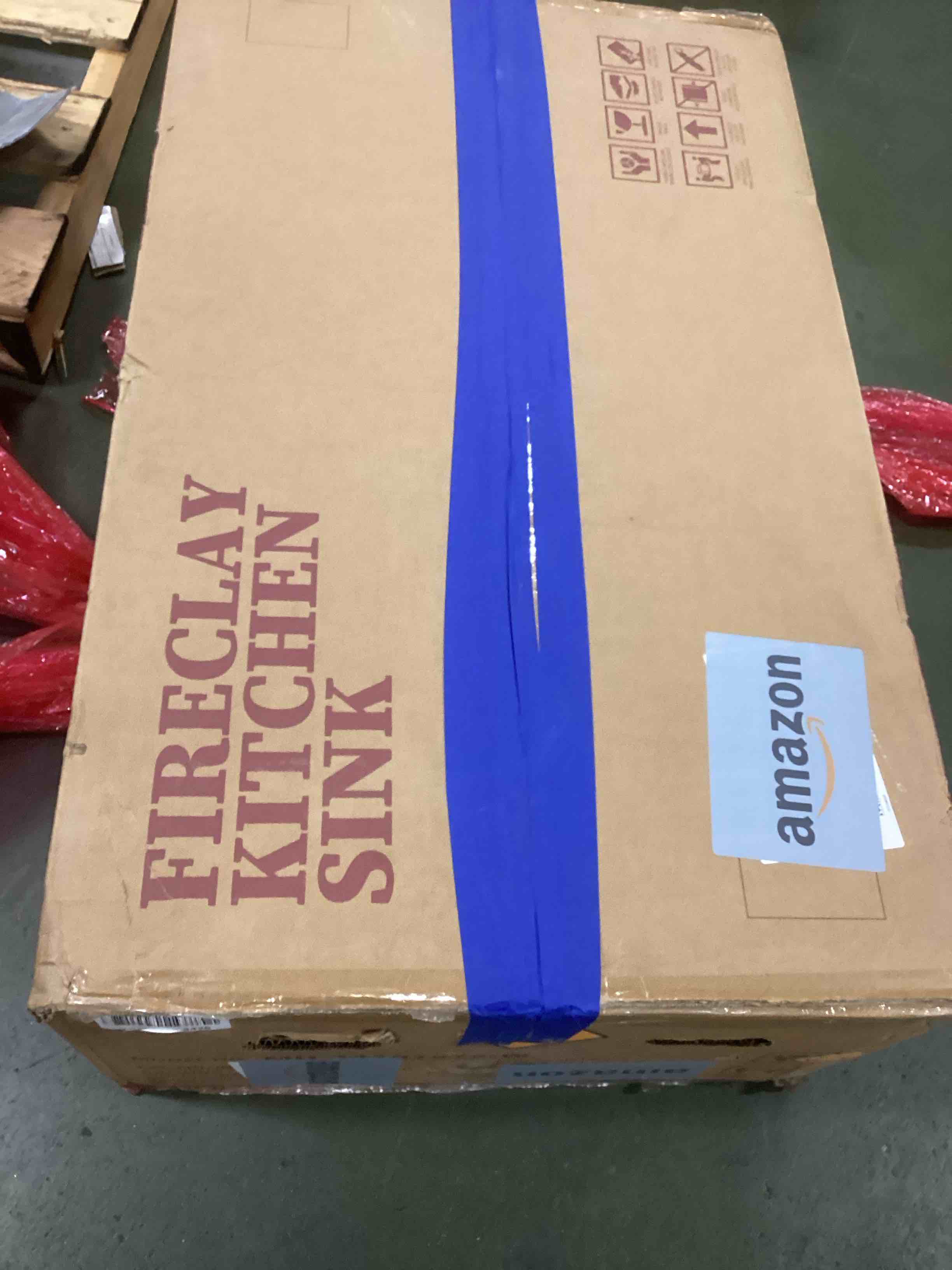 https://s3.amazonaws.com/lotting-images-prod/bidfta/PNK3581715_1750338404951.jpeg