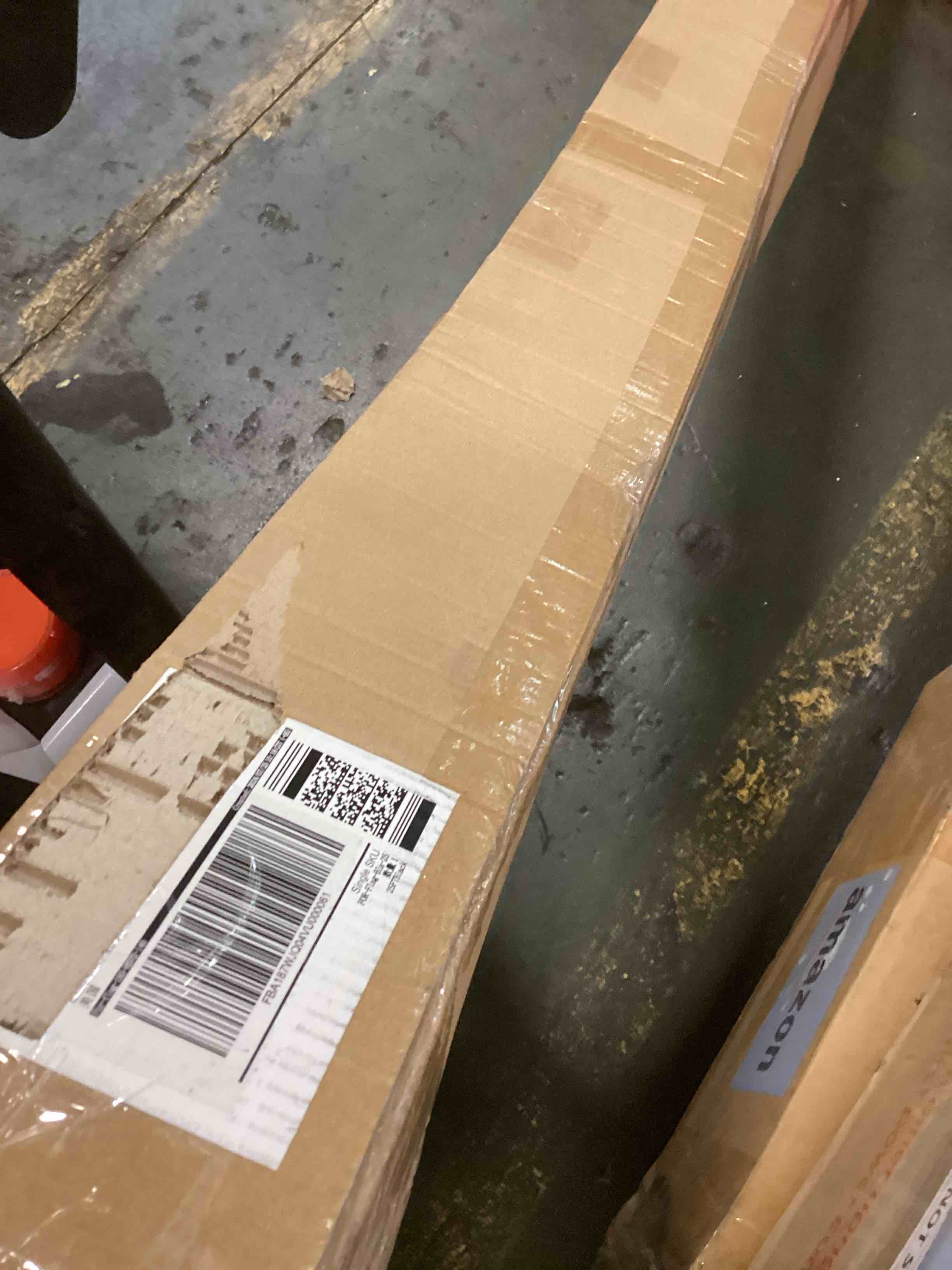 https://s3.amazonaws.com/lotting-images-prod/bidfta/PNK3581789_1750347230384.jpeg